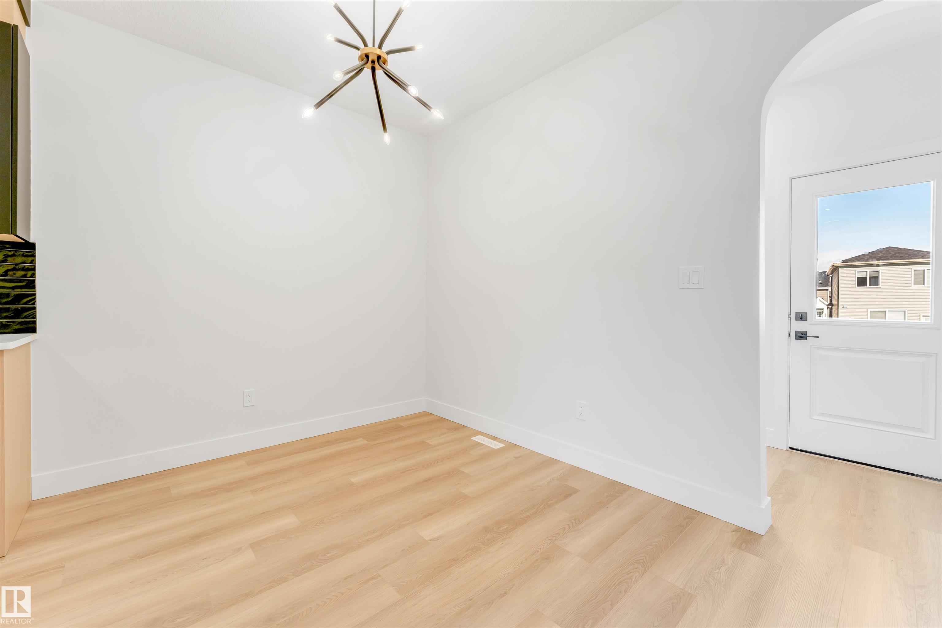 Listing photo thumbnail