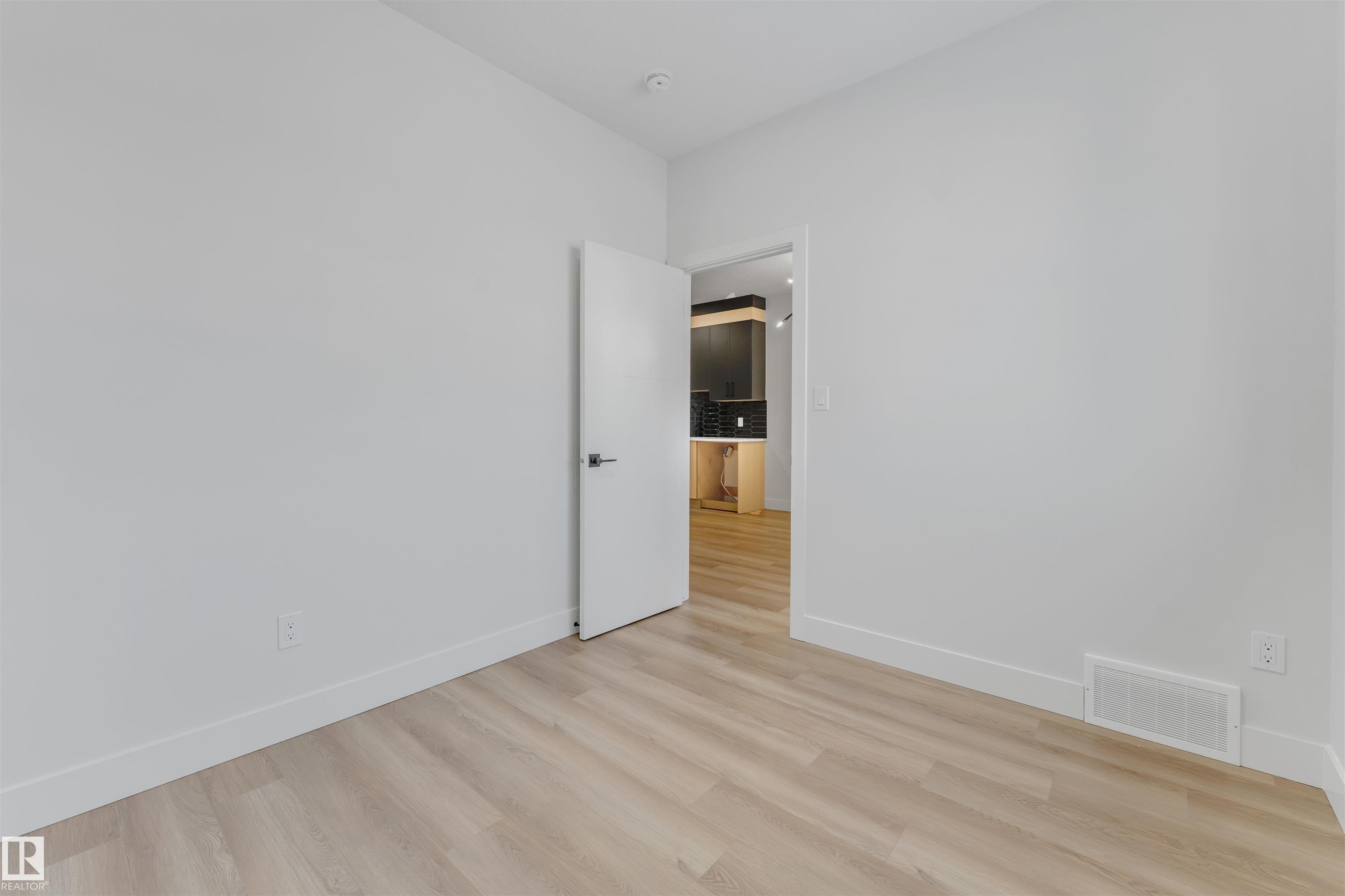 Photo 18 at 22932 80 Avenue NW, Rosenthal, Edmonton
