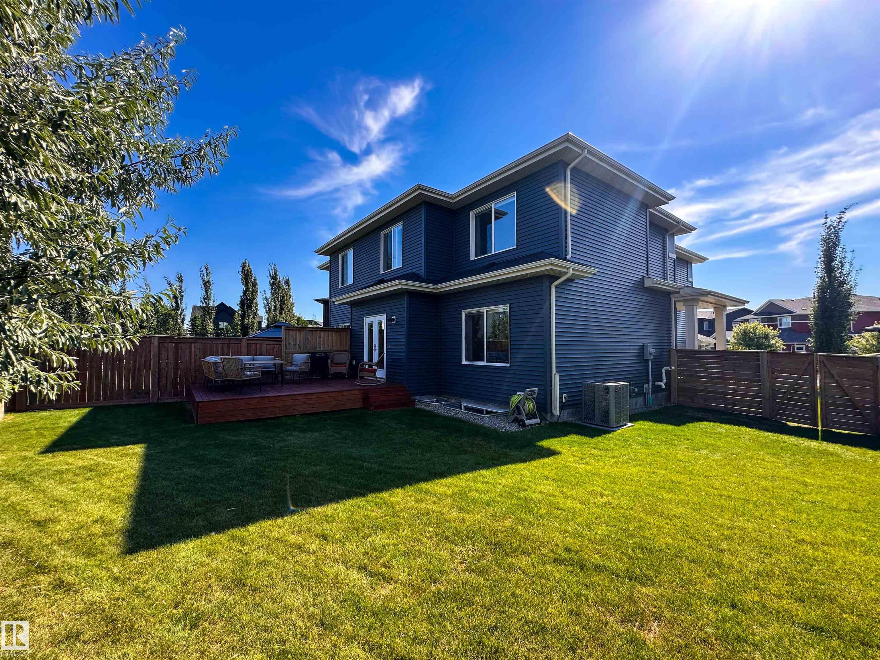 Listing photo thumbnail