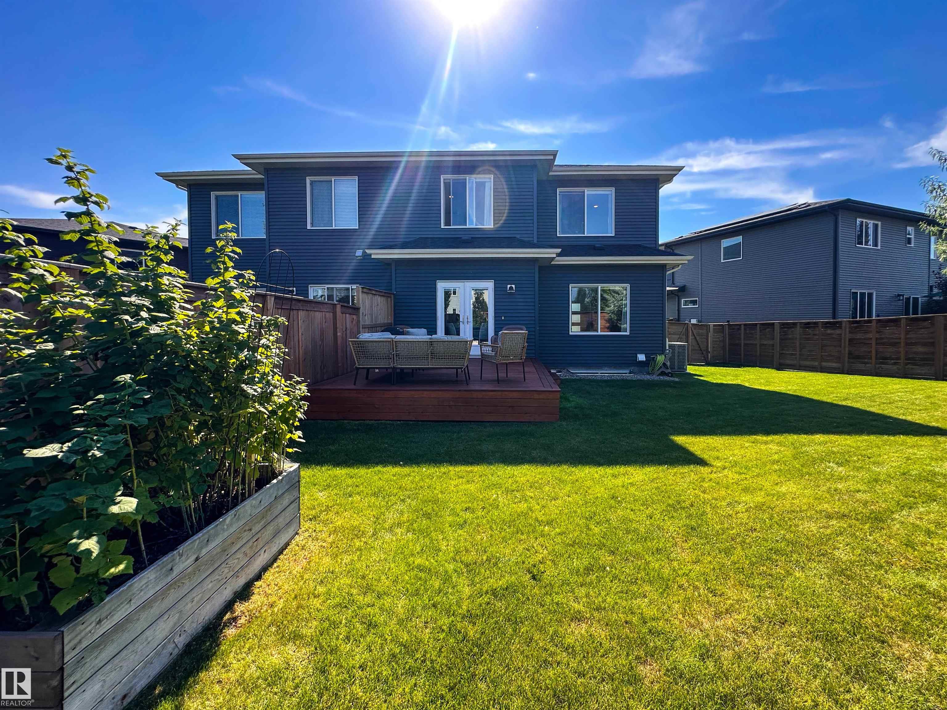 Listing photo thumbnail