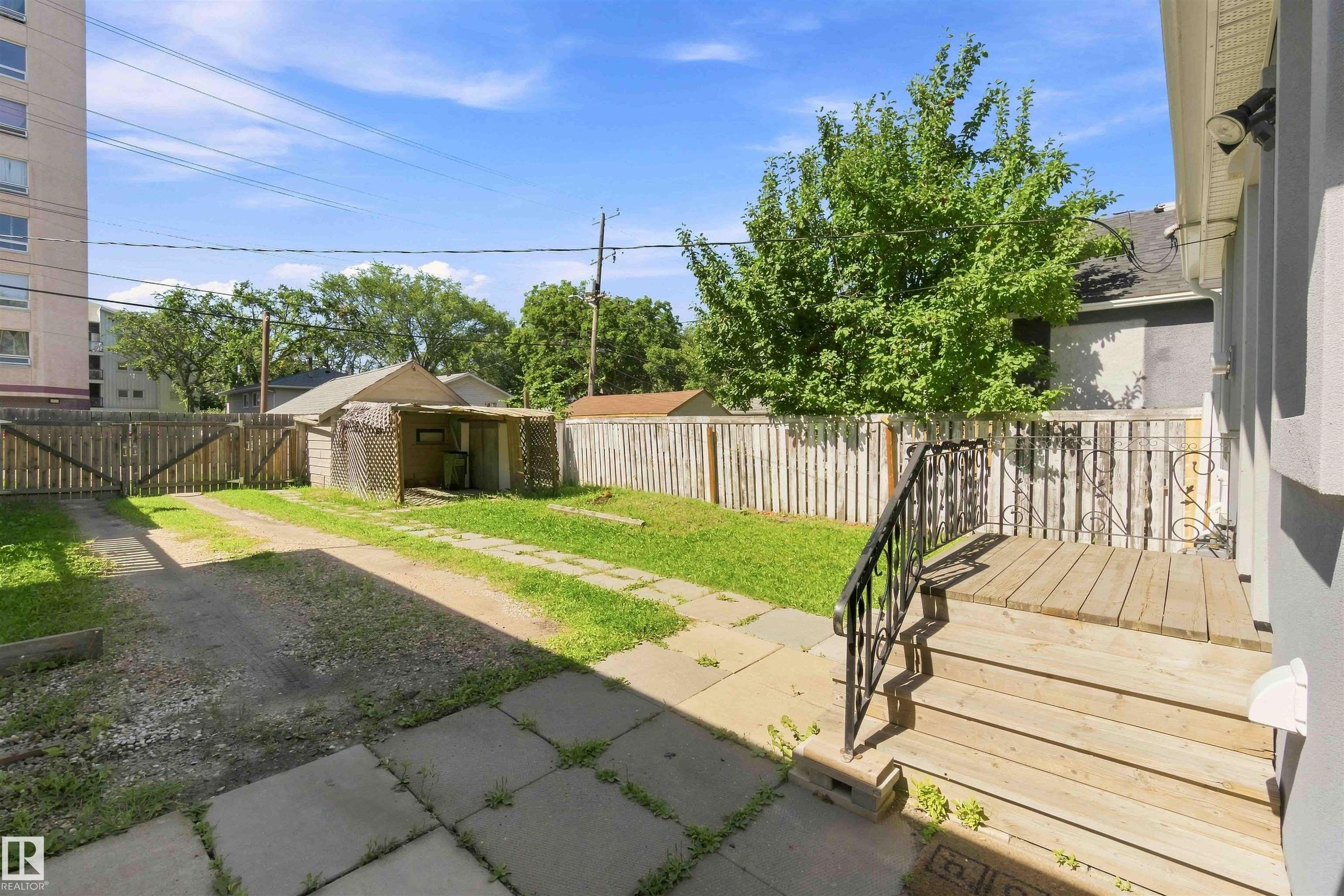 Listing photo thumbnail