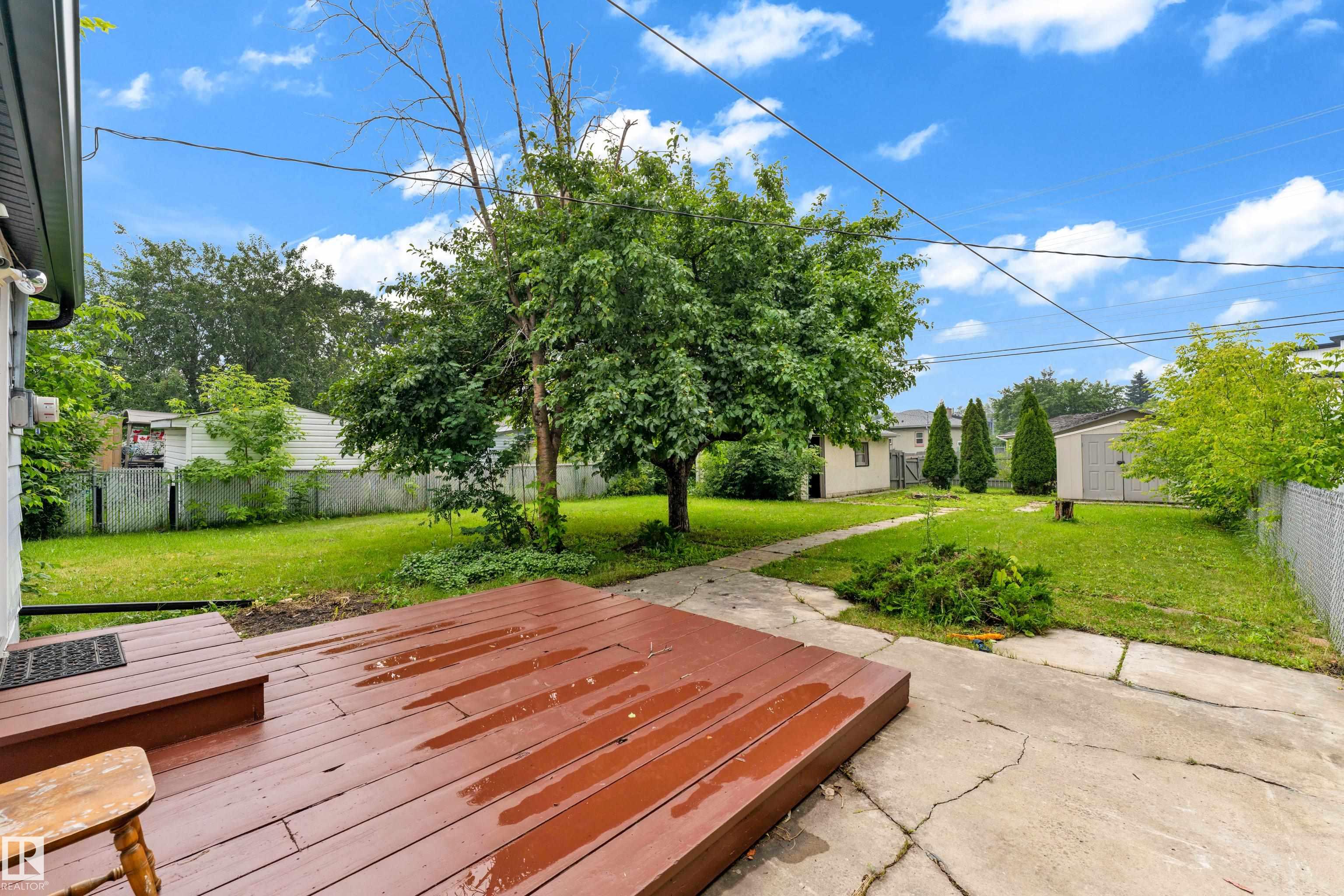 Listing photo thumbnail