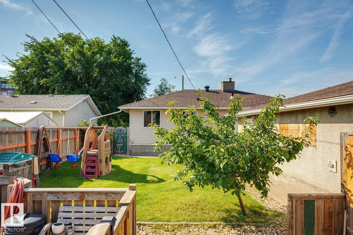Listing photo thumbnail