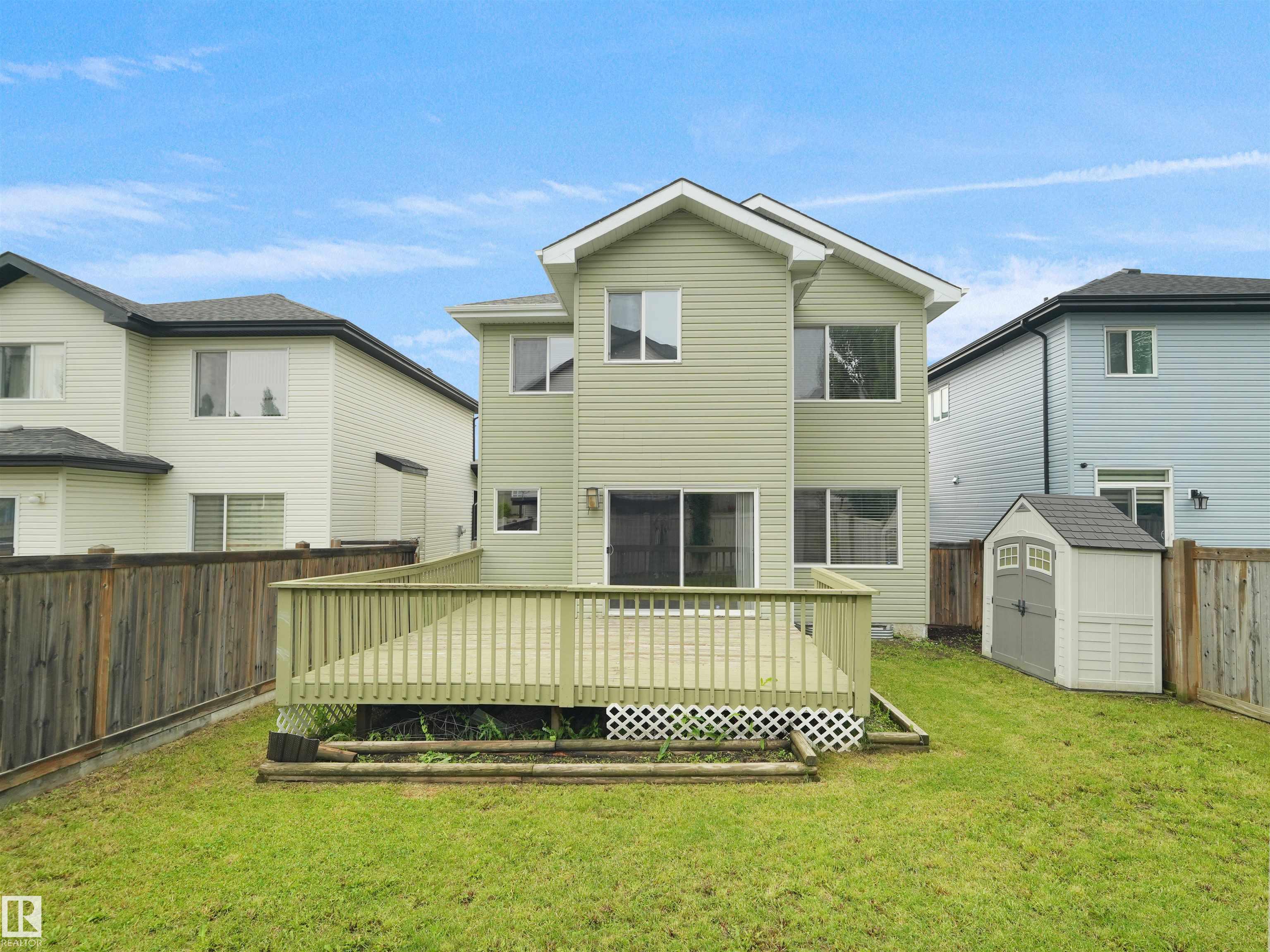 Listing photo thumbnail