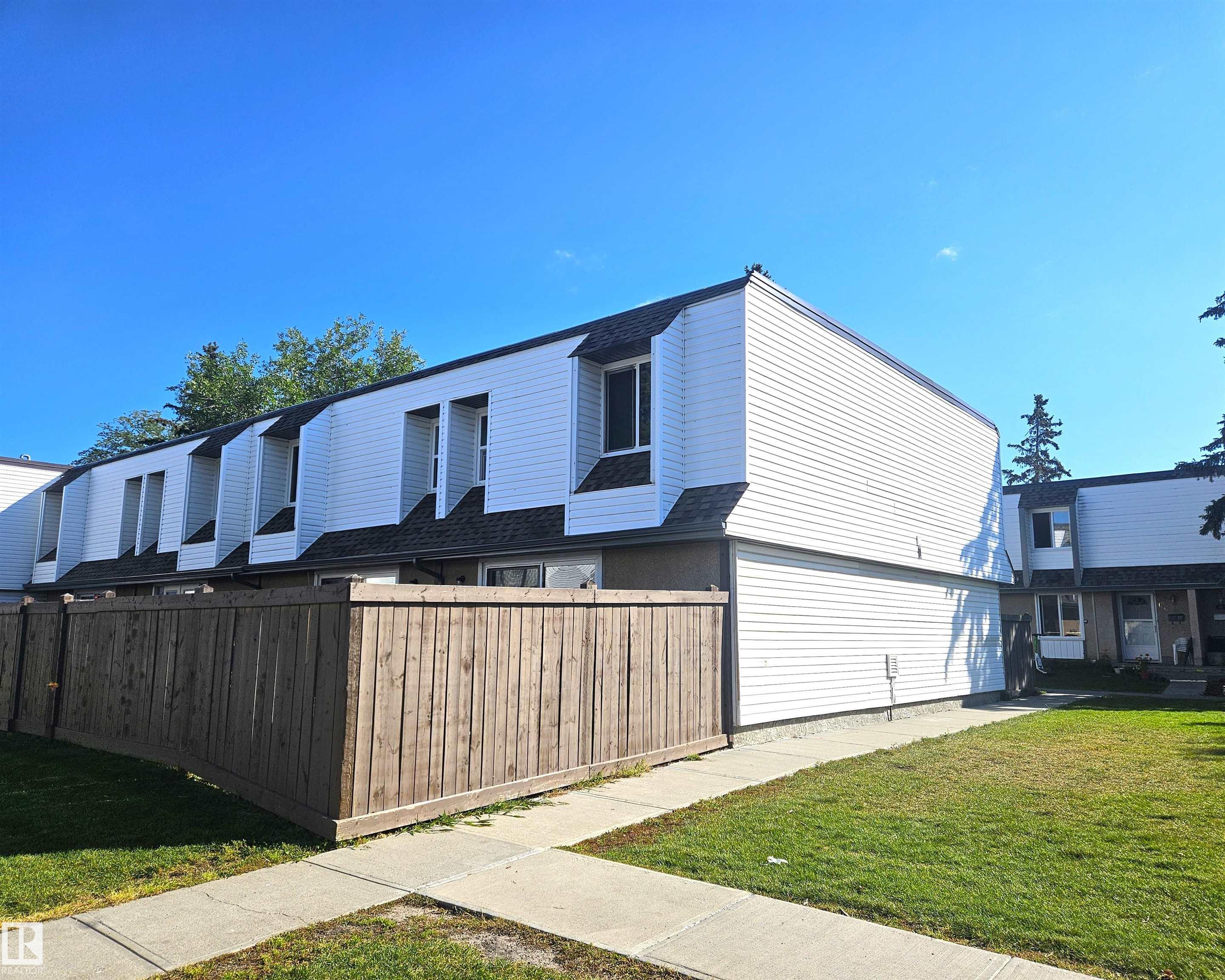 D1 - 1 Garden Grove NW, Duggan, Edmonton 2
