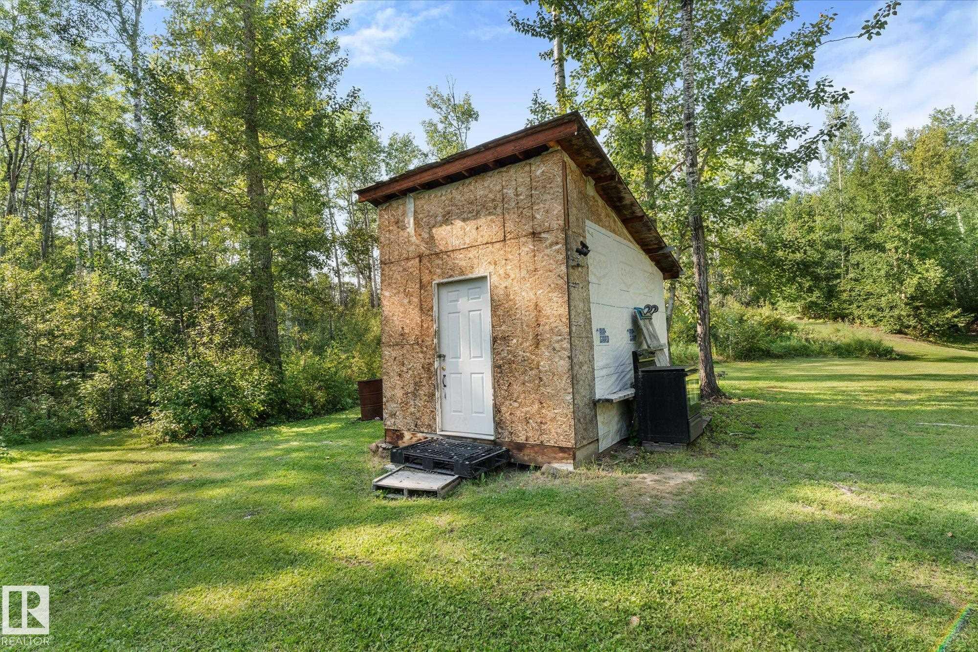 Photo 32 at 36 - 52229 Rge Road 25, Genesee Park, Rural Parkland County