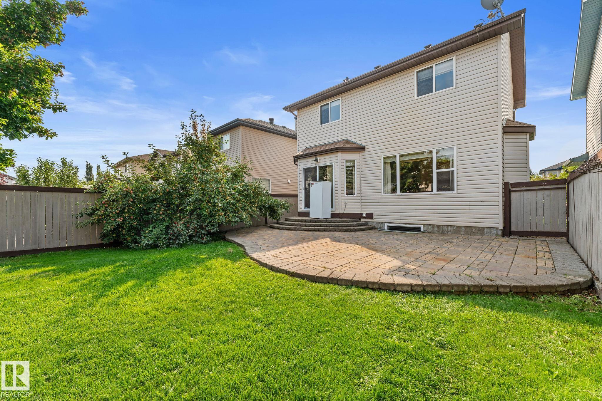 Listing photo thumbnail