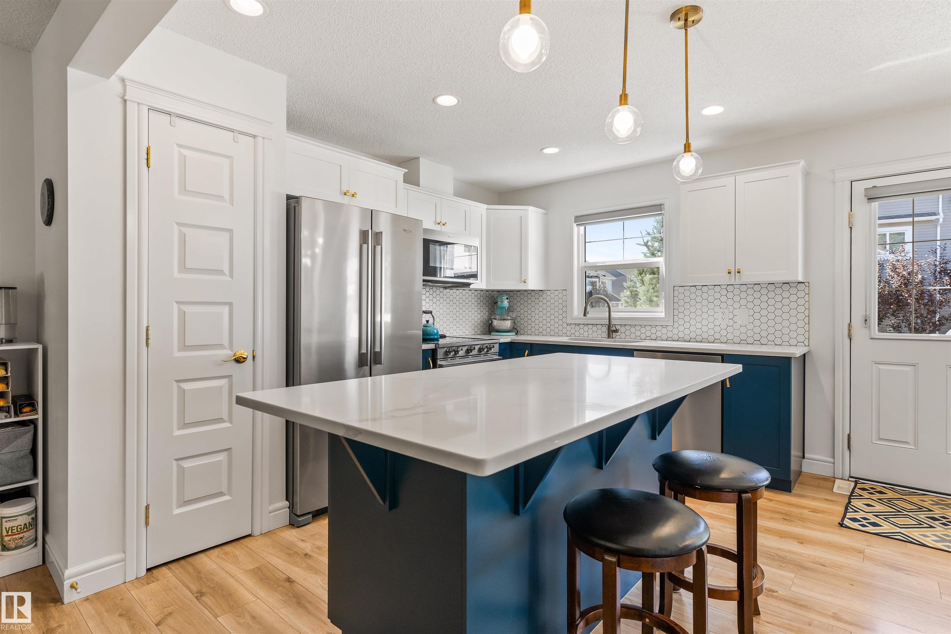 Picture for #71 330 BULYEA RD NW