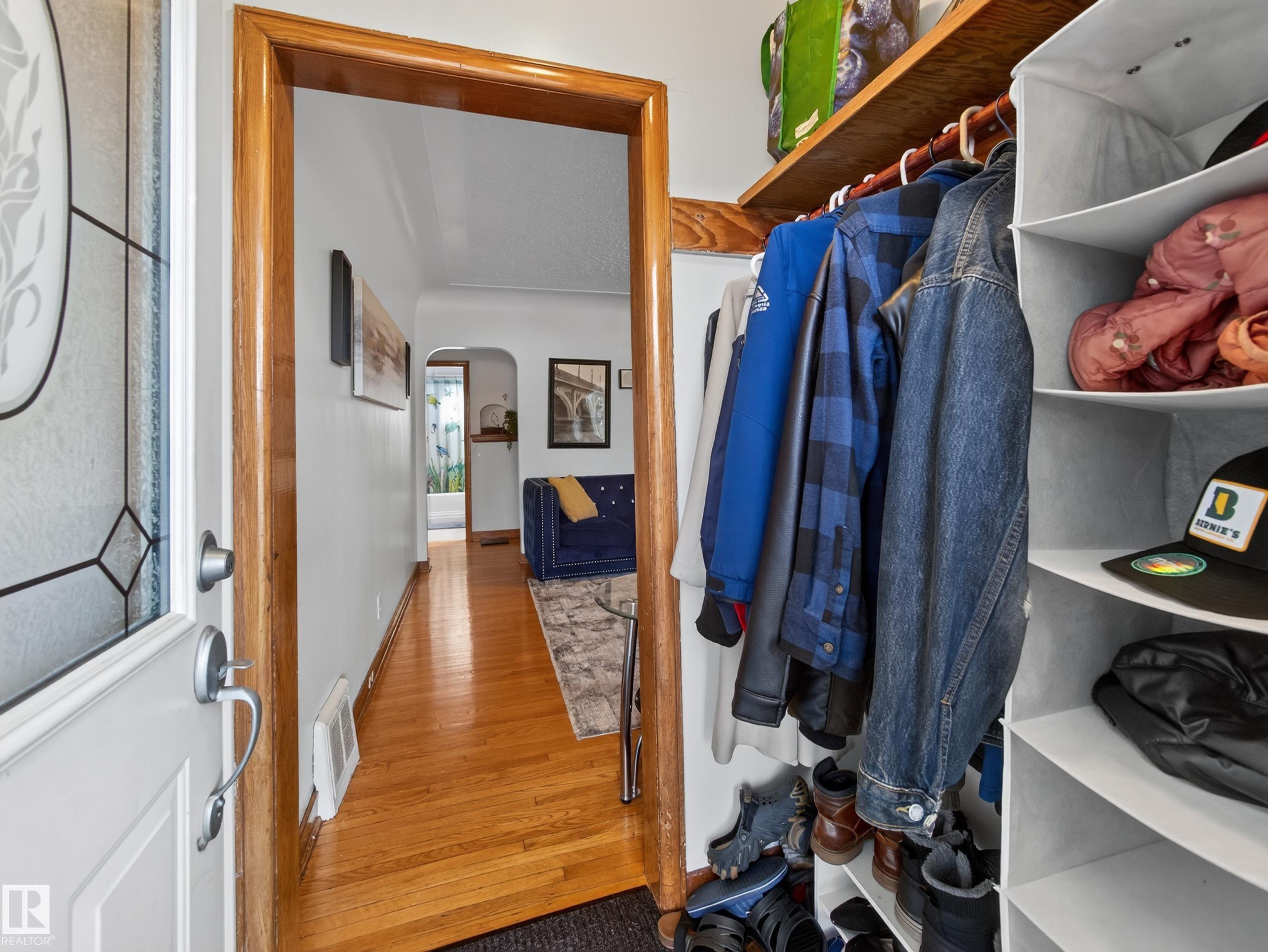 Listing photo thumbnail
