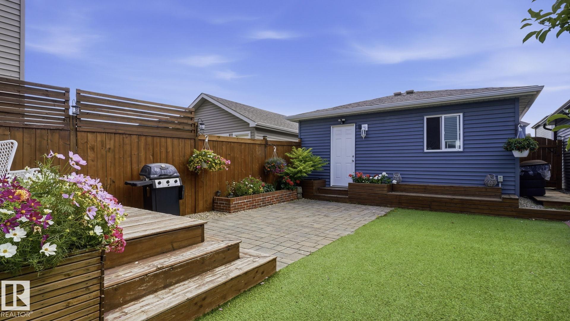 Listing photo thumbnail