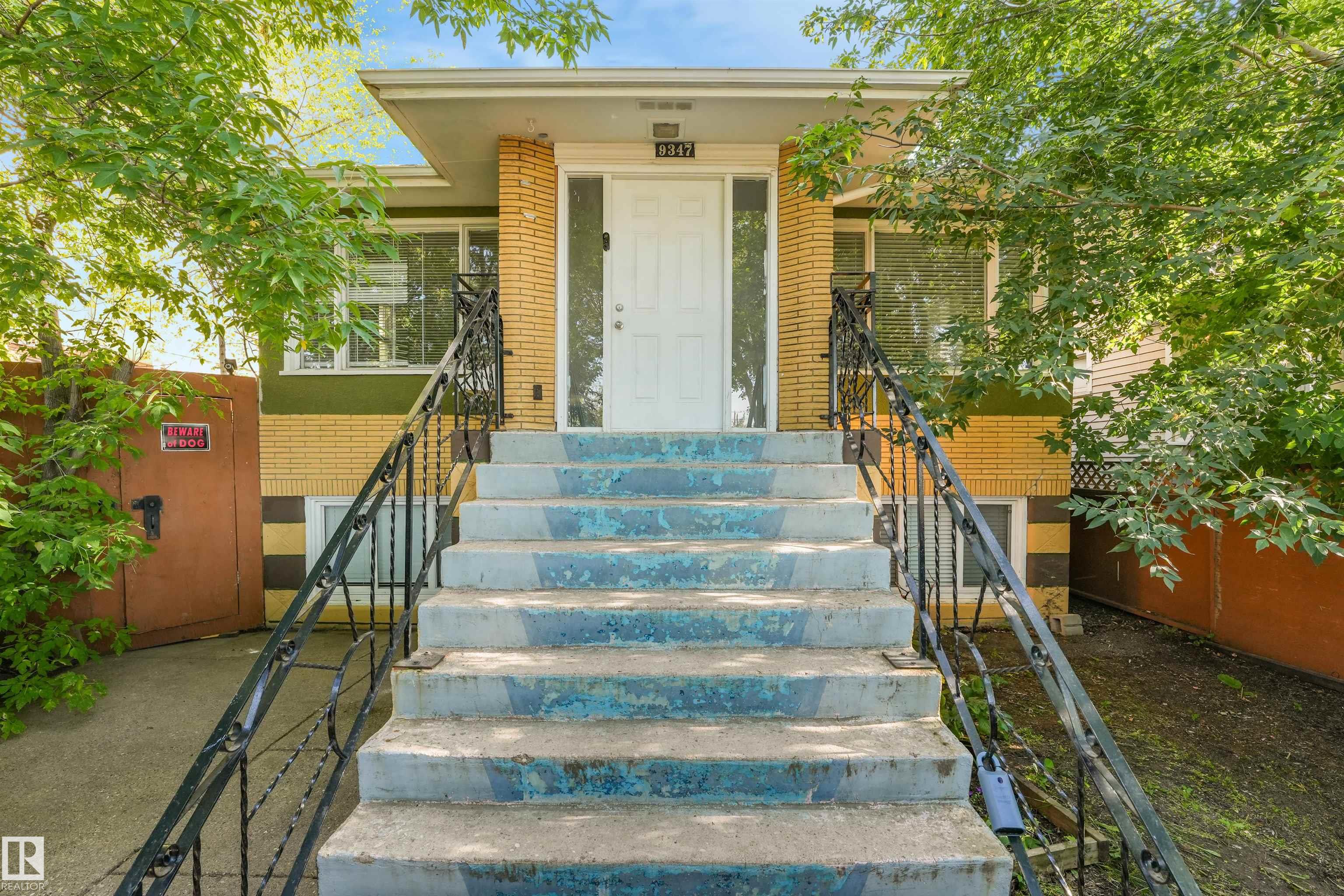 Listing photo thumbnail