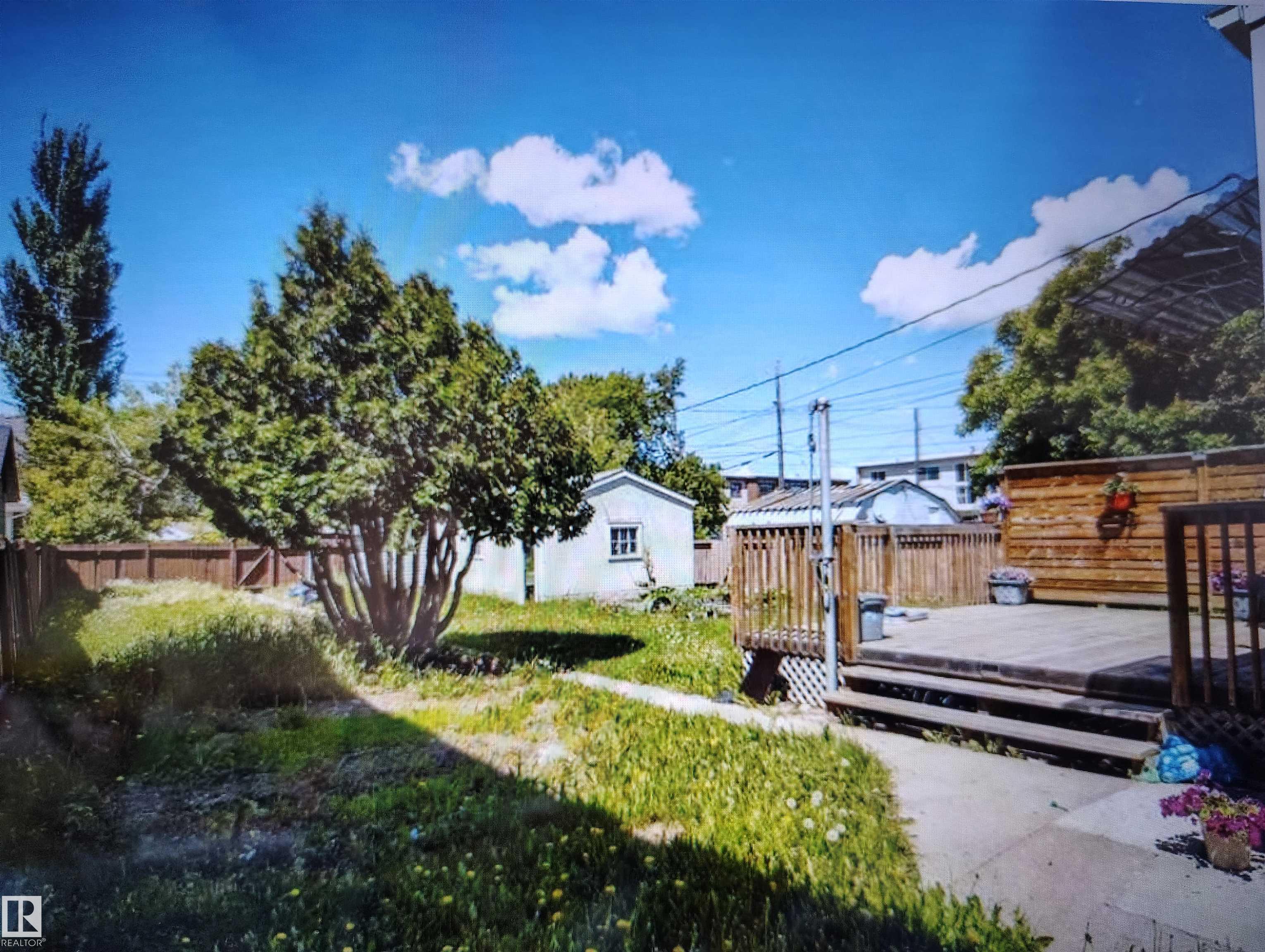 Listing photo thumbnail