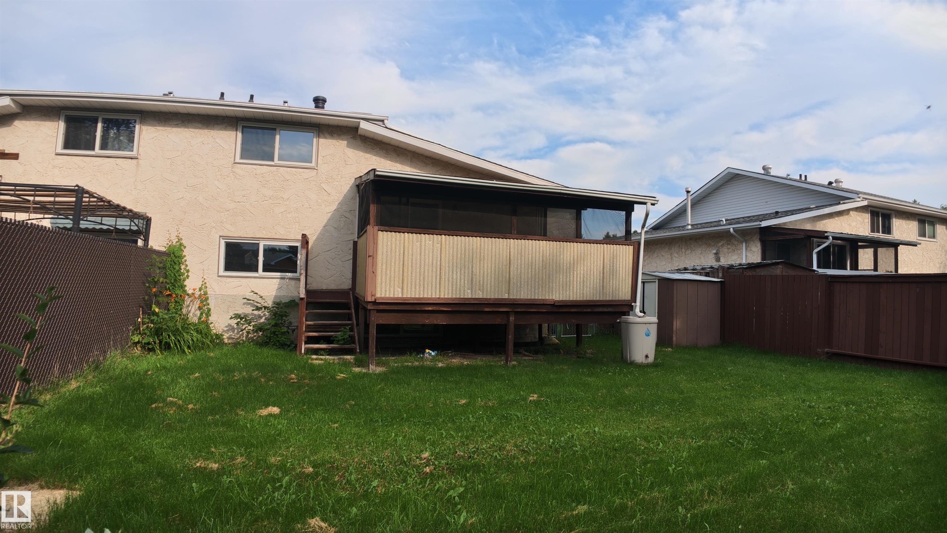Listing photo thumbnail