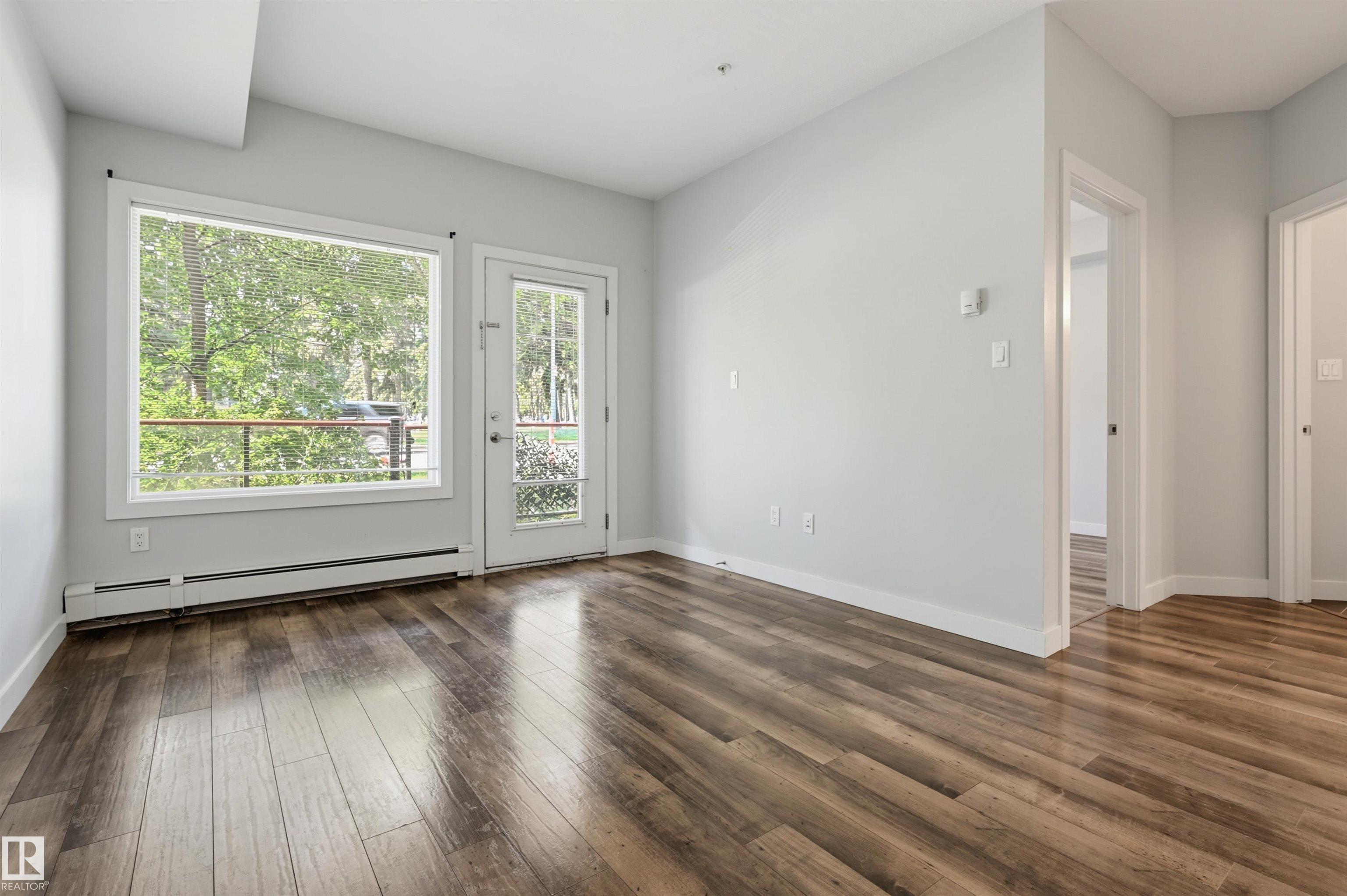 Listing photo thumbnail