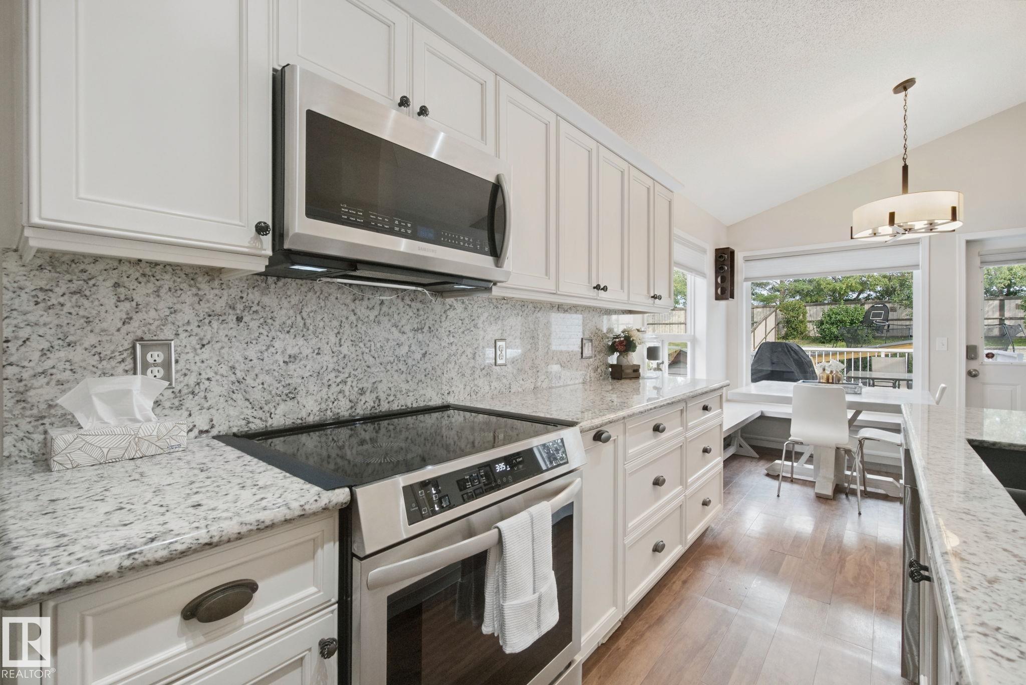 Listing photo thumbnail
