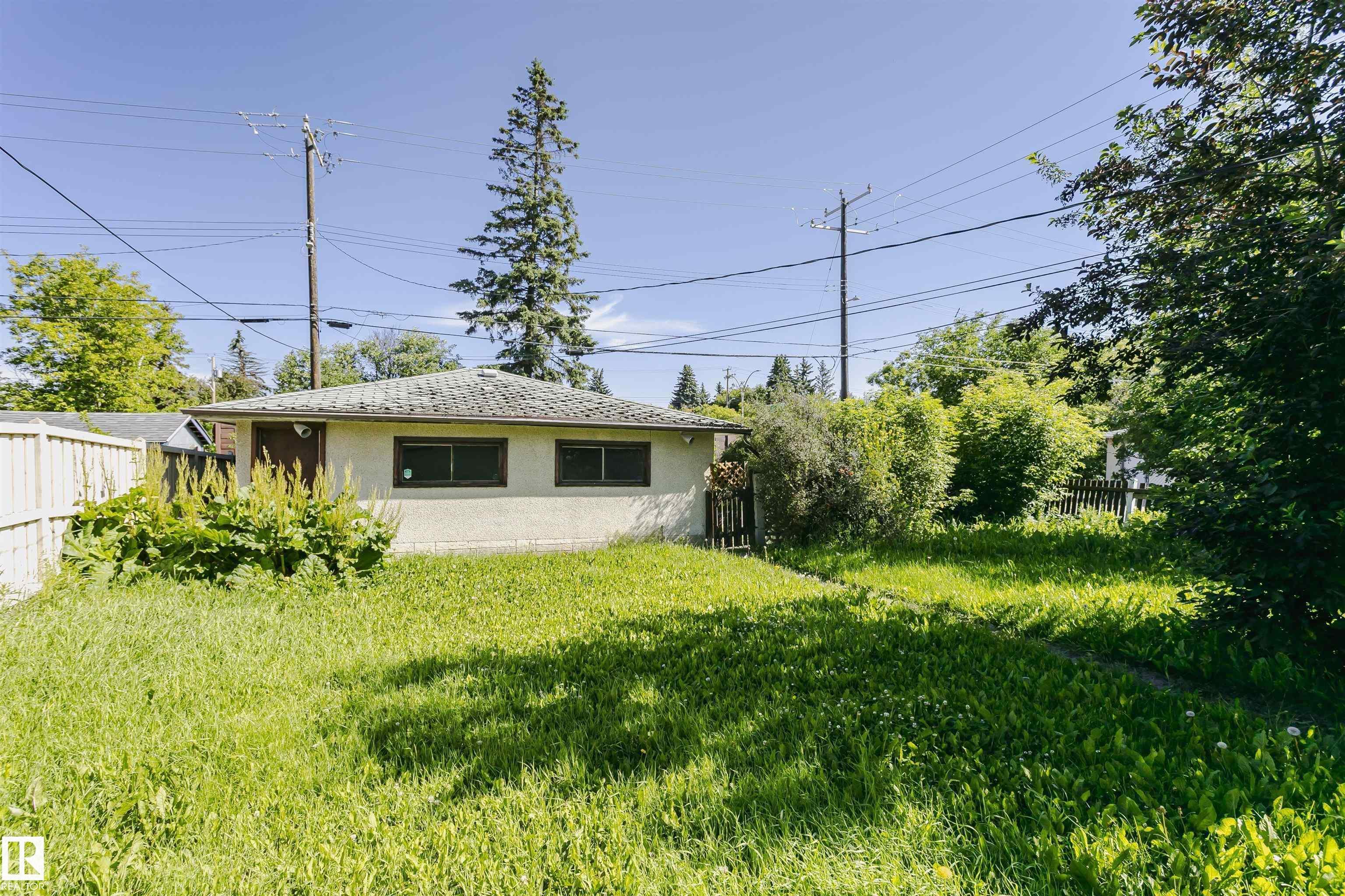 Listing photo thumbnail