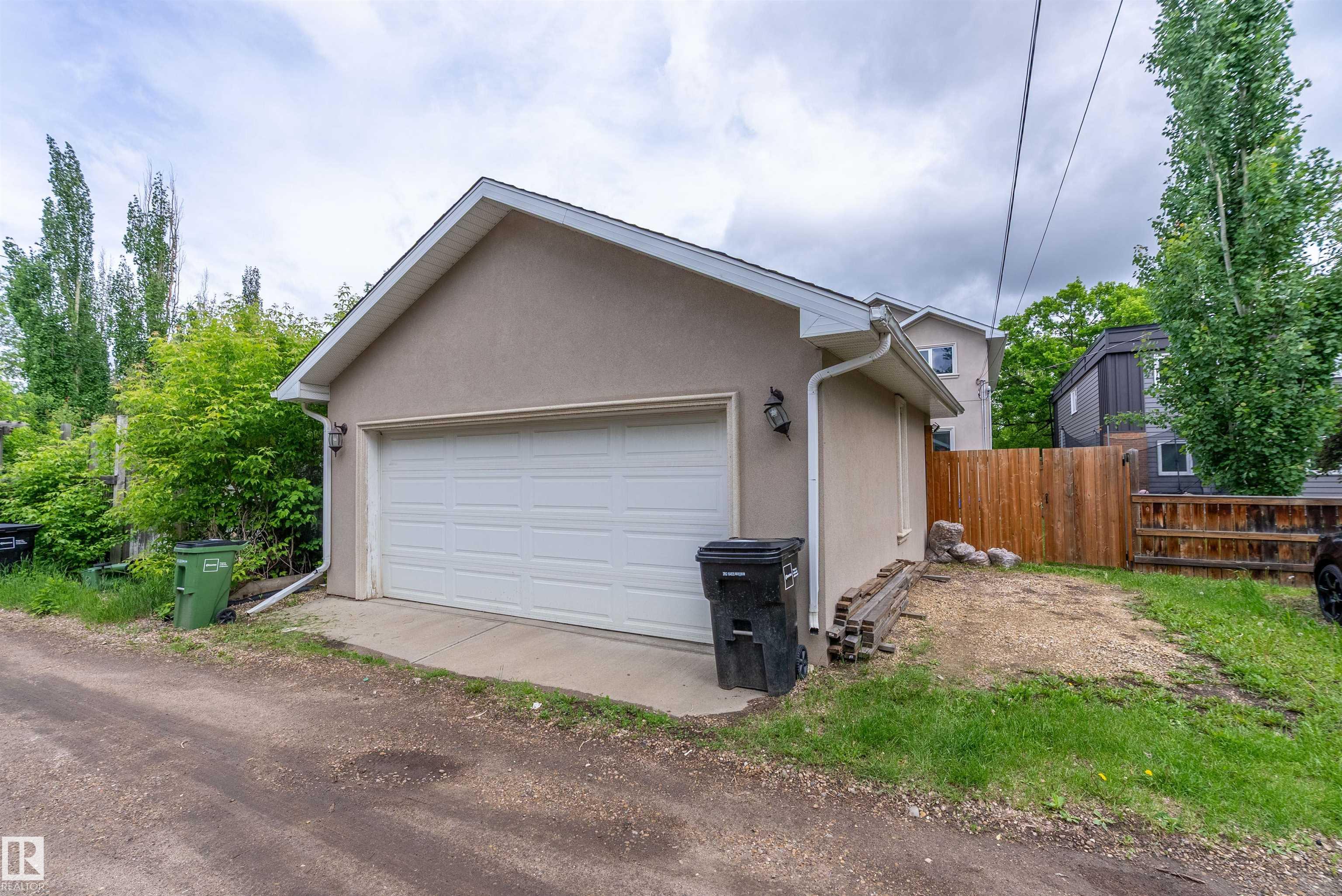 Listing photo thumbnail