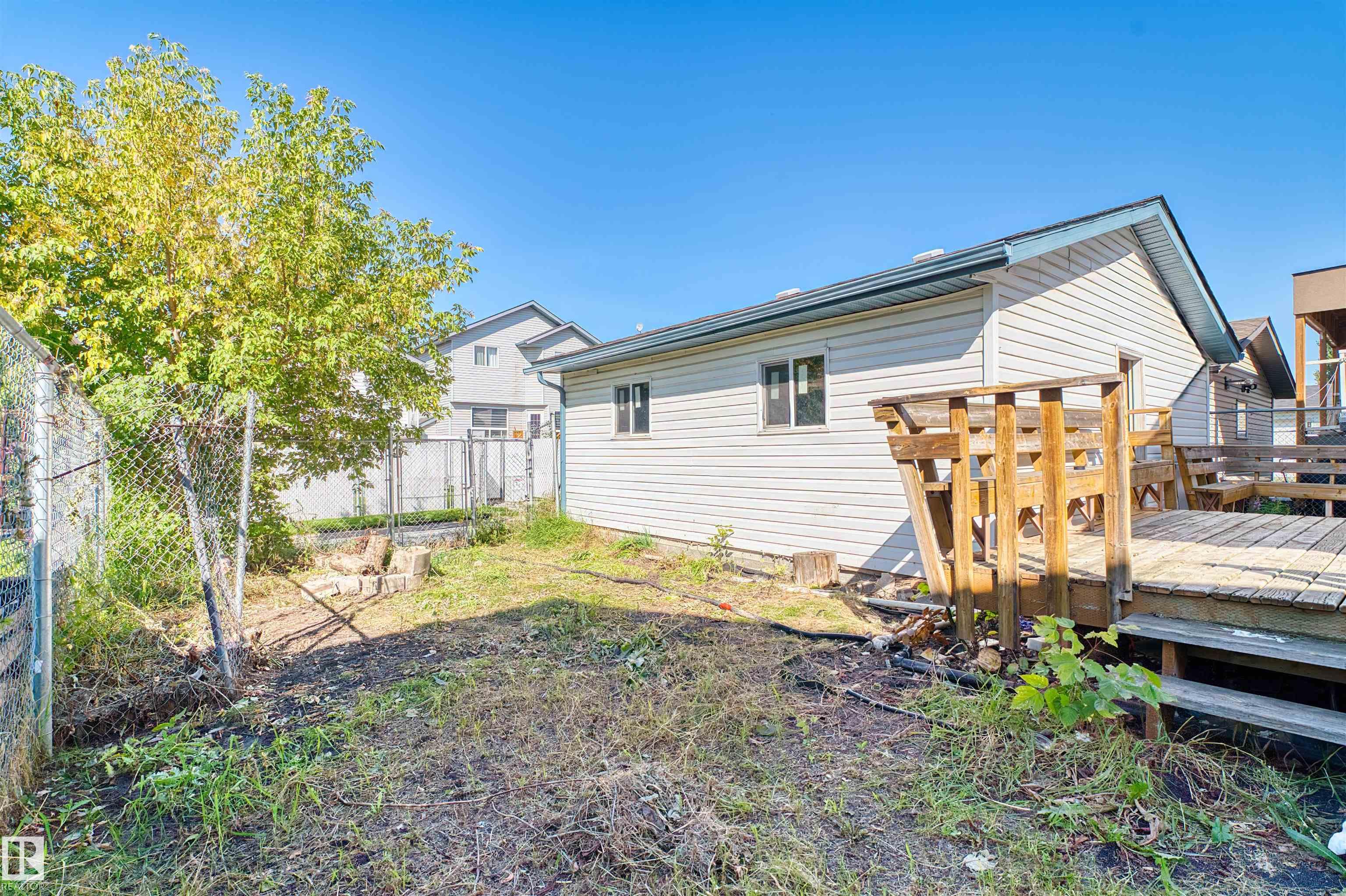 Listing photo thumbnail