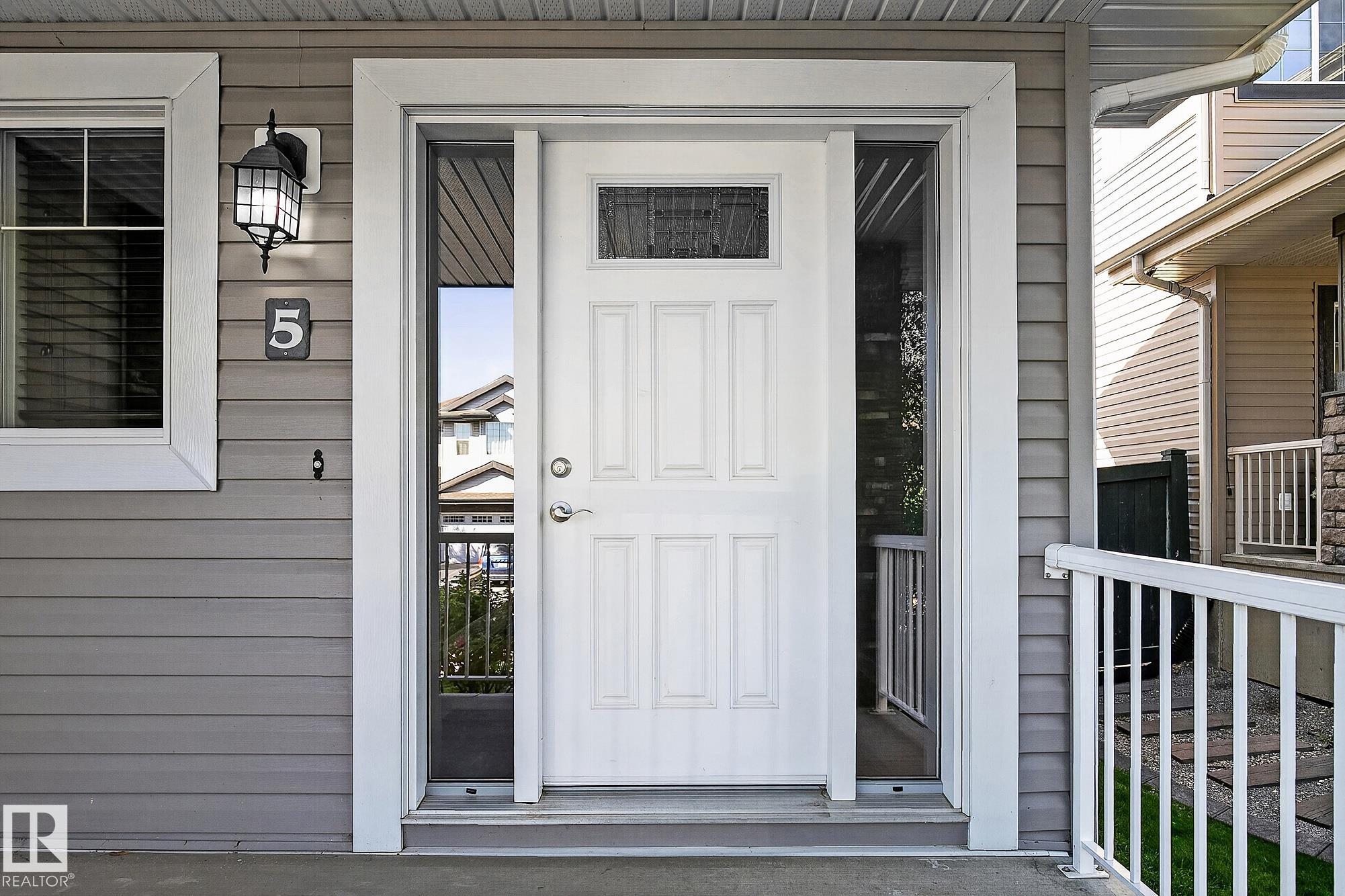 Listing photo thumbnail