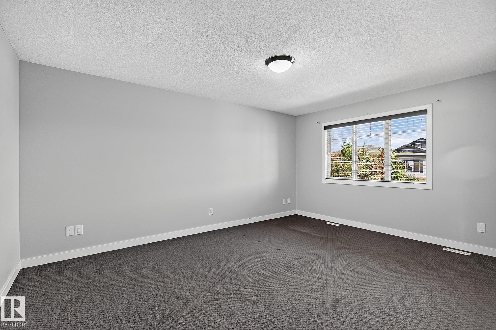 Photo 32 at 5 Verona Crescent, Spruce Village, Spruce Grove