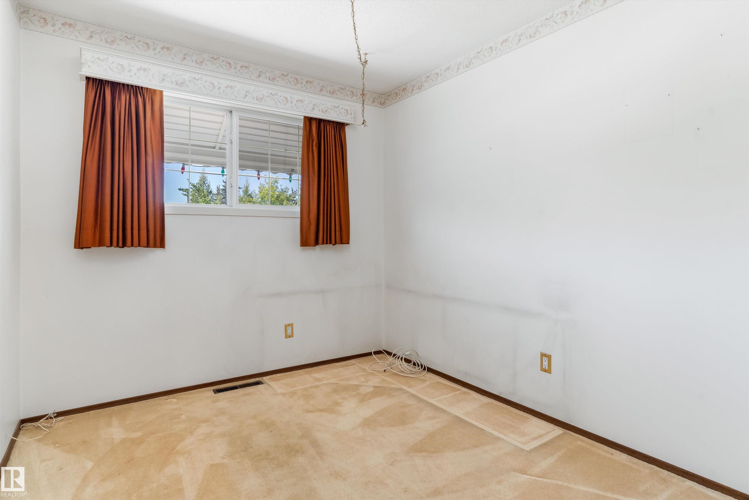 Photo 21 at 9807 165 Street NW, Glenwood, Edmonton