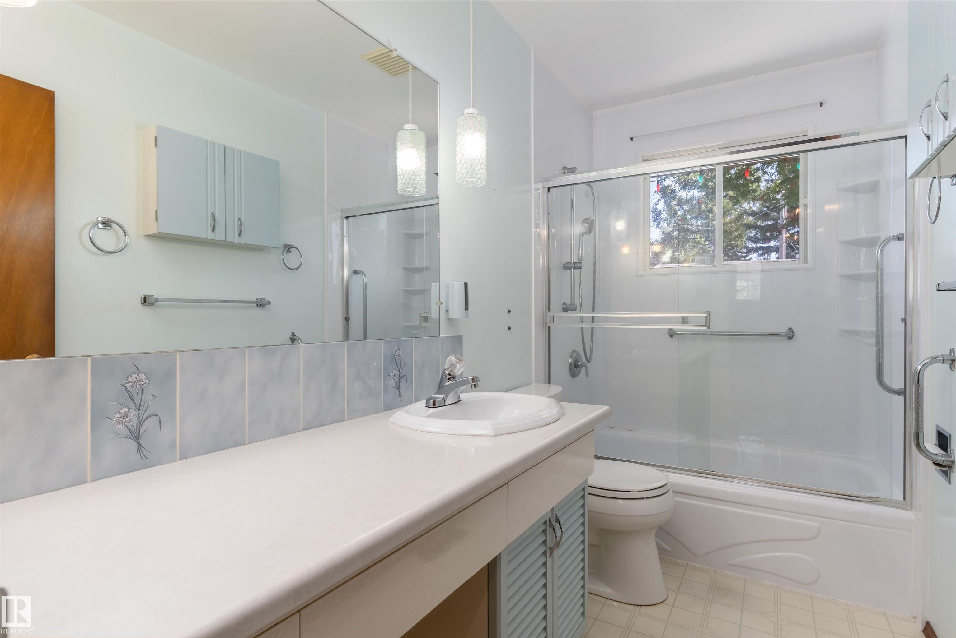 Photo 23 at 9807 165 Street NW, Glenwood, Edmonton
