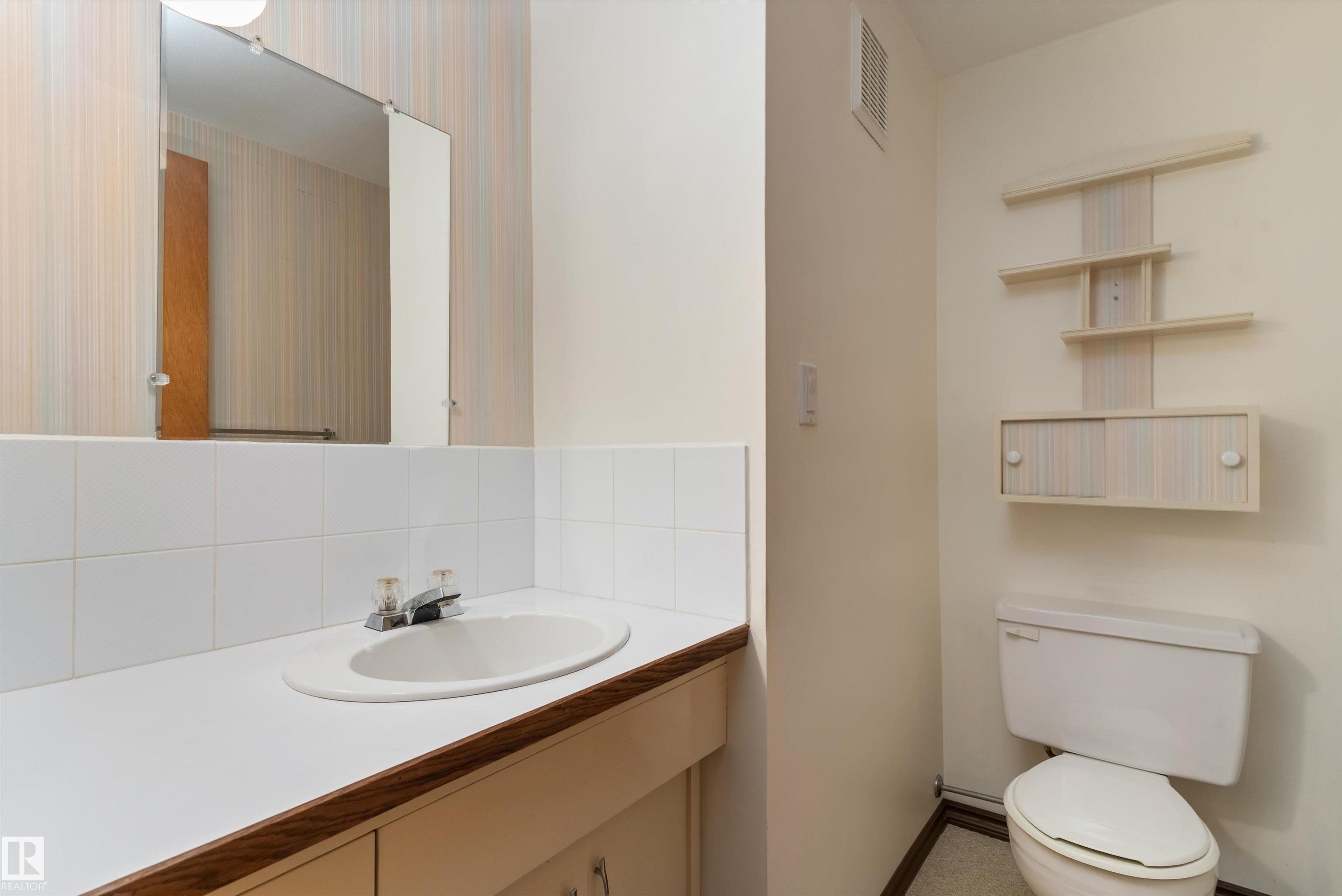 Photo 32 at 9807 165 Street NW, Glenwood, Edmonton