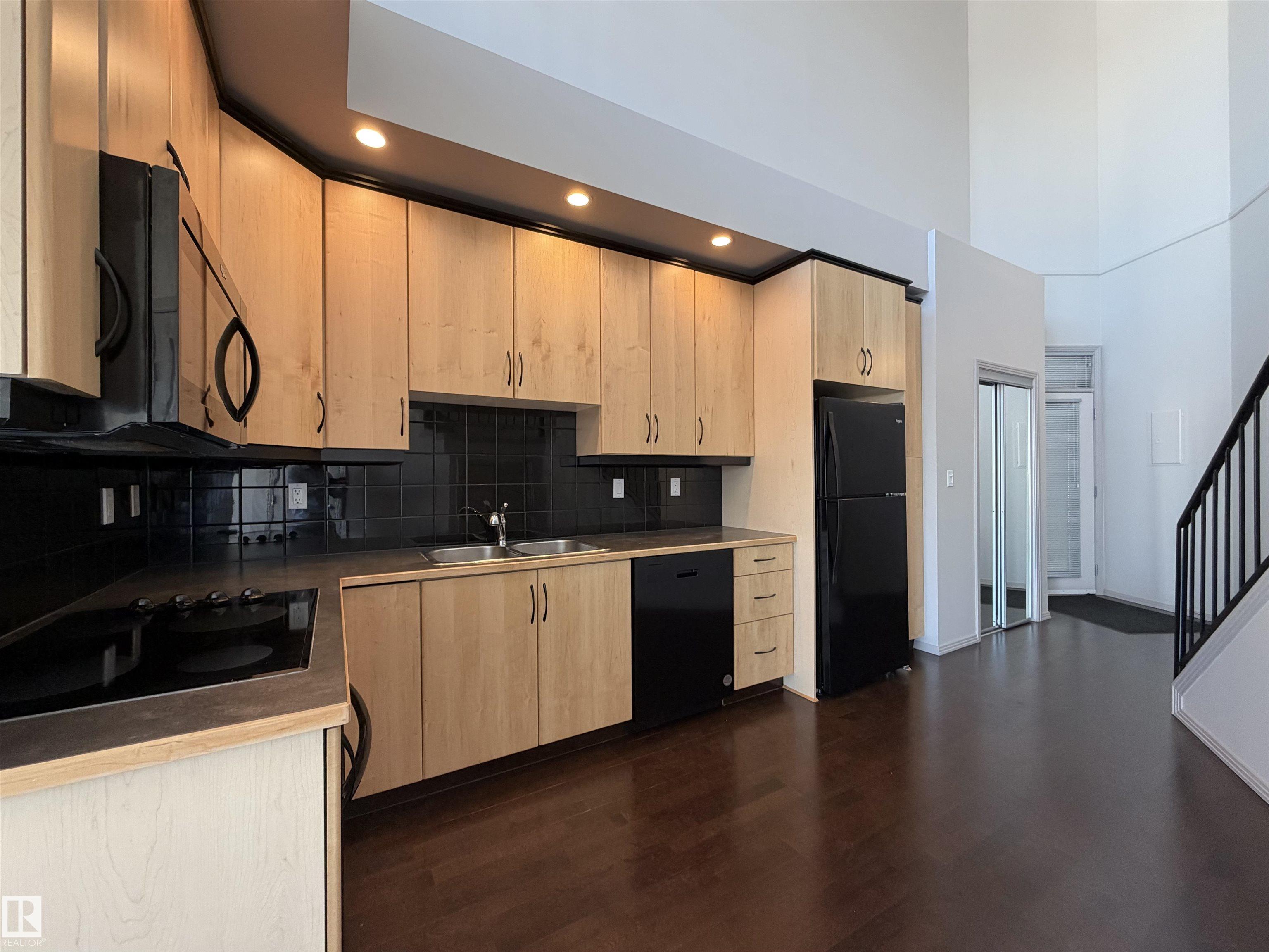 Photo 14 at 401 - 4835 104a Street NW, Empire Park, Edmonton