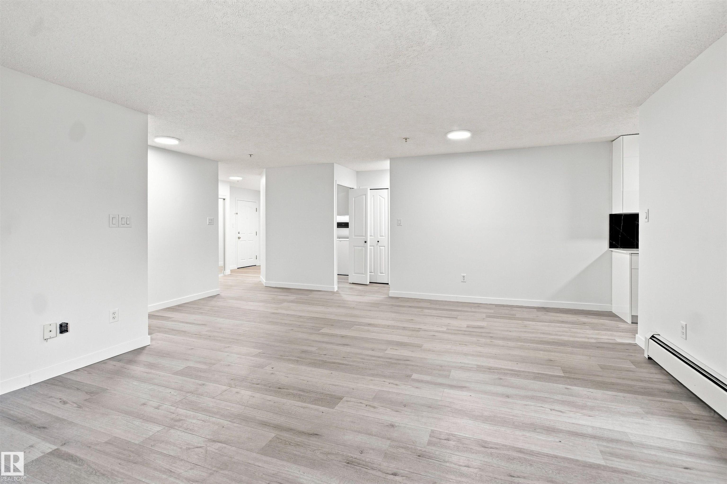 Photo 19 at 124 - 10511 42 Avenue NW, Rideau Park, Edmonton
