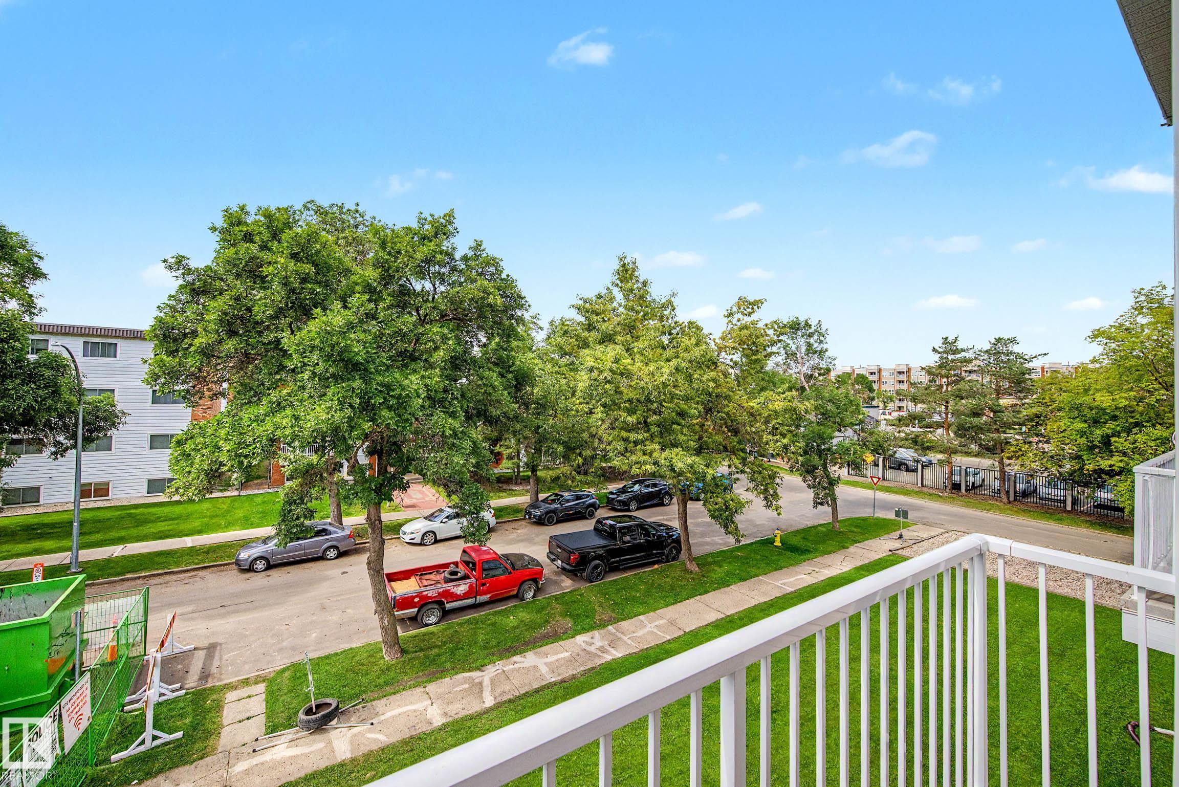 Photo 33 at 16 - 11219 103a Avenue NW, Wîhkwêntôwin, Edmonton