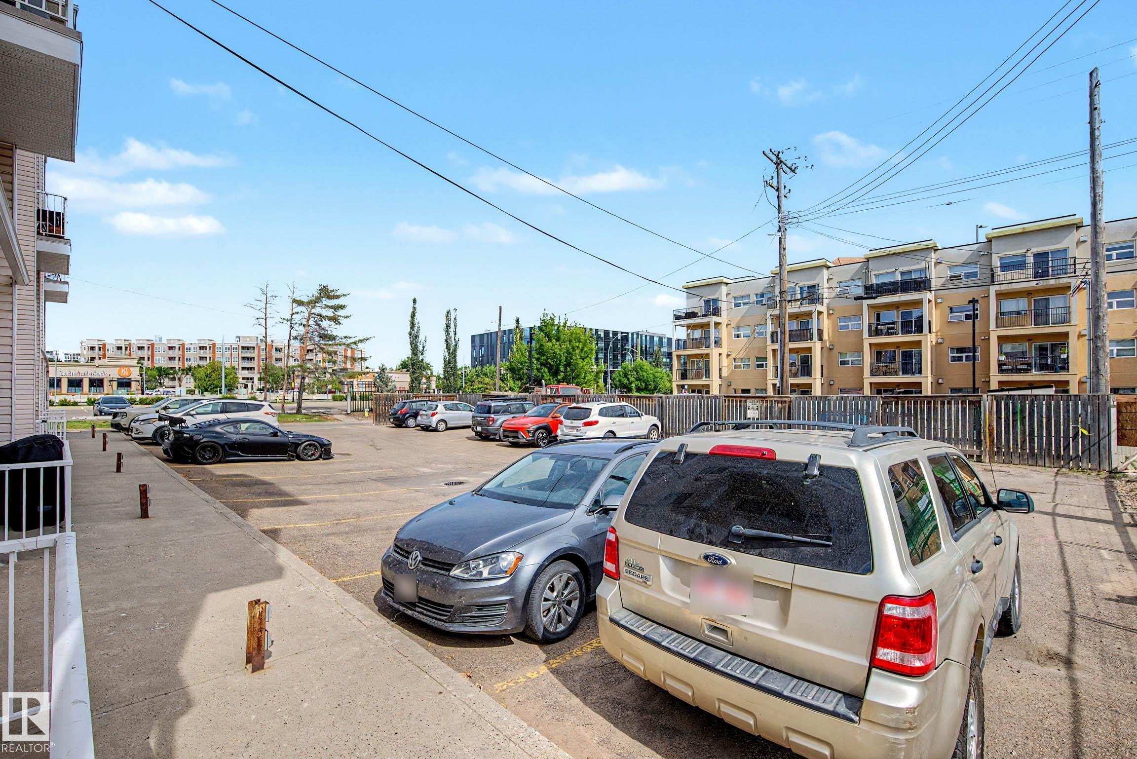 Photo 38 at 16 - 11219 103a Avenue NW, Wîhkwêntôwin, Edmonton