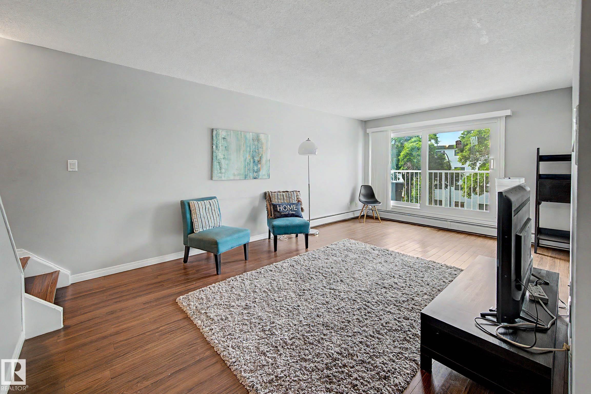 Photo 8 at 16 - 11219 103a Avenue NW, Wîhkwêntôwin, Edmonton