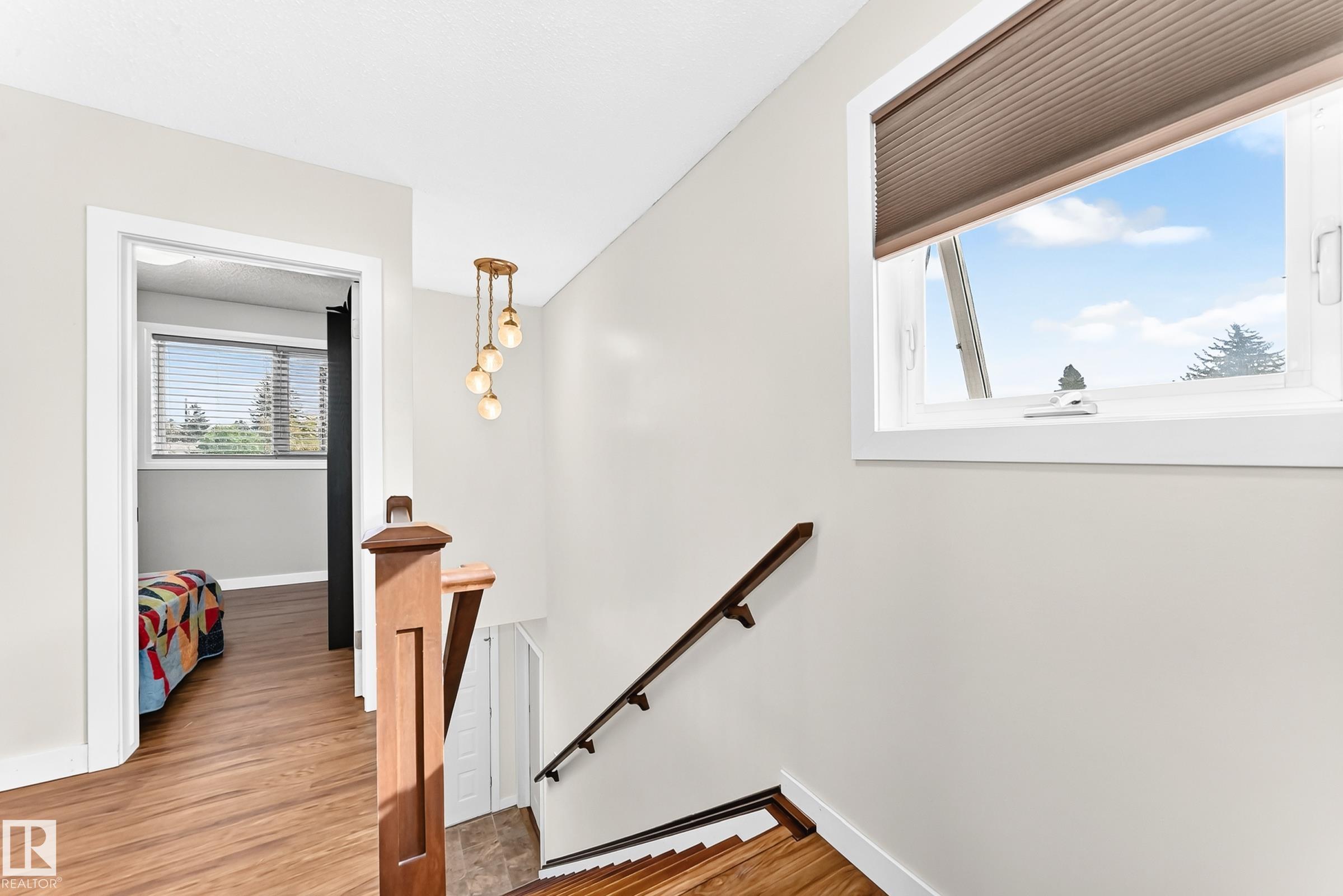 Photo 34 at 11211 40 Avenue NW, Greenfield, Edmonton