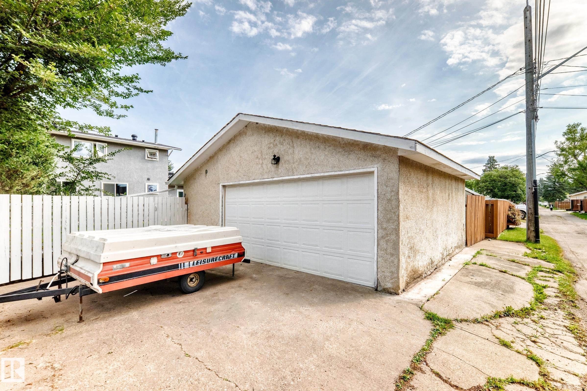 Photo 53 at 11211 40 Avenue NW, Greenfield, Edmonton