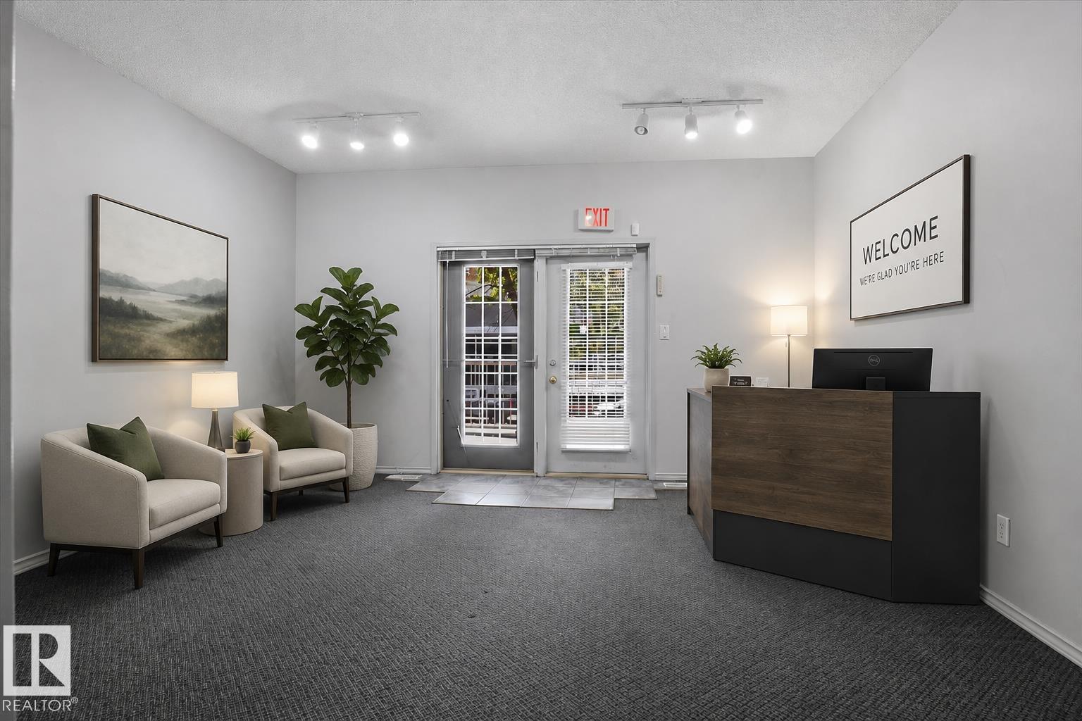 Photo 5 at #3 - 10235 111 Street NW, Downtown, Edmonton