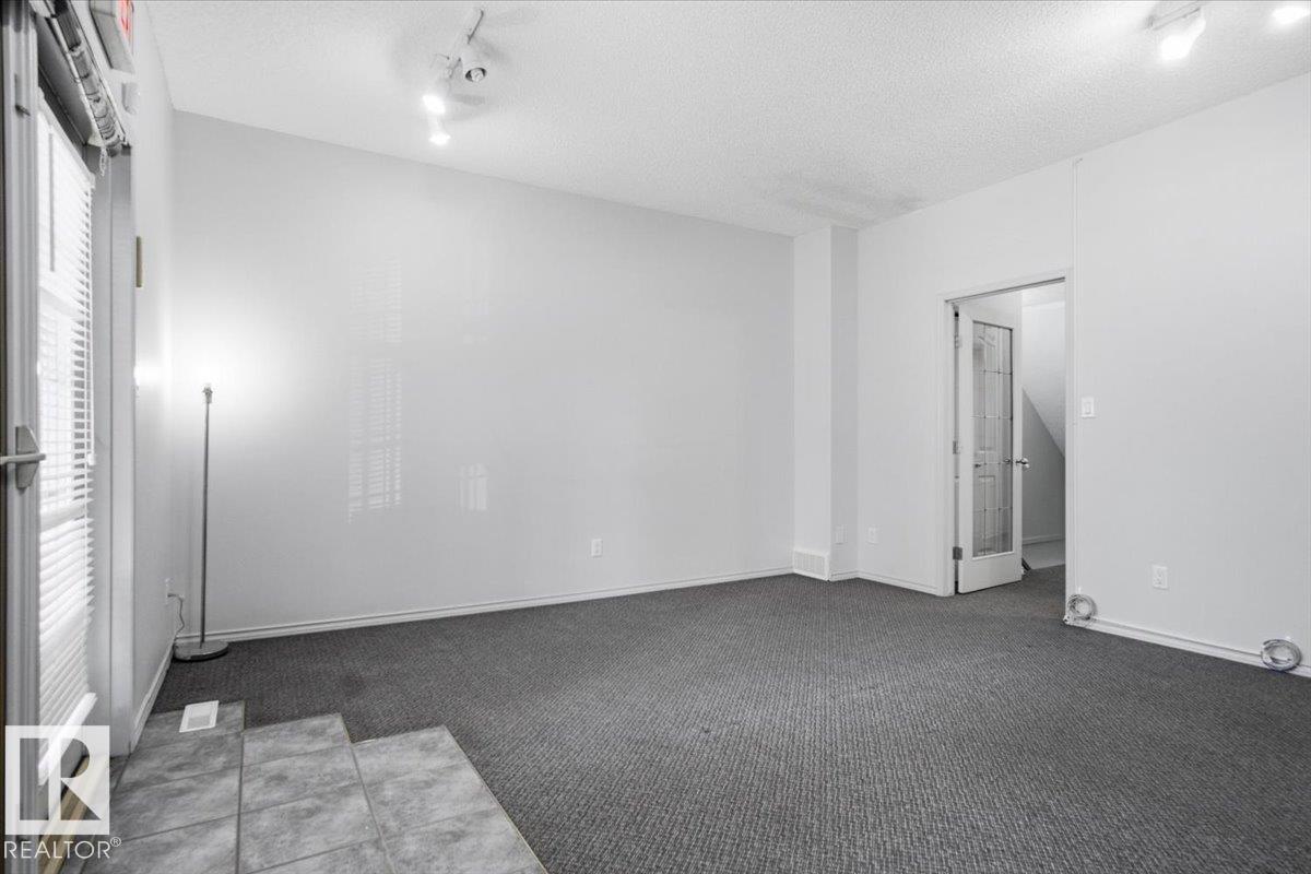 Photo 8 at #3 - 10235 111 Street NW, Downtown, Edmonton