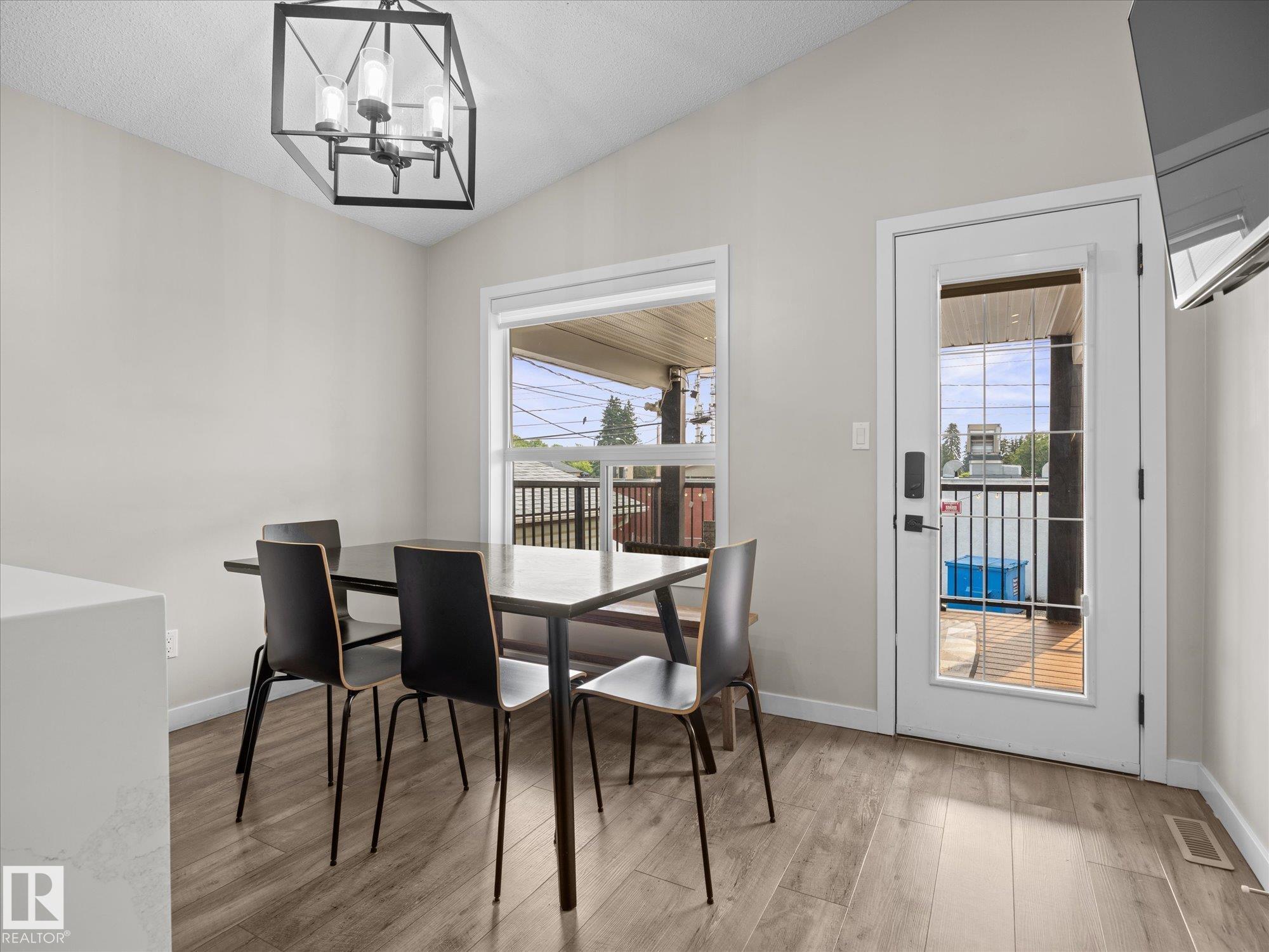 Photo 8 at 10109 80 Street NW, Forest Heights, Edmonton