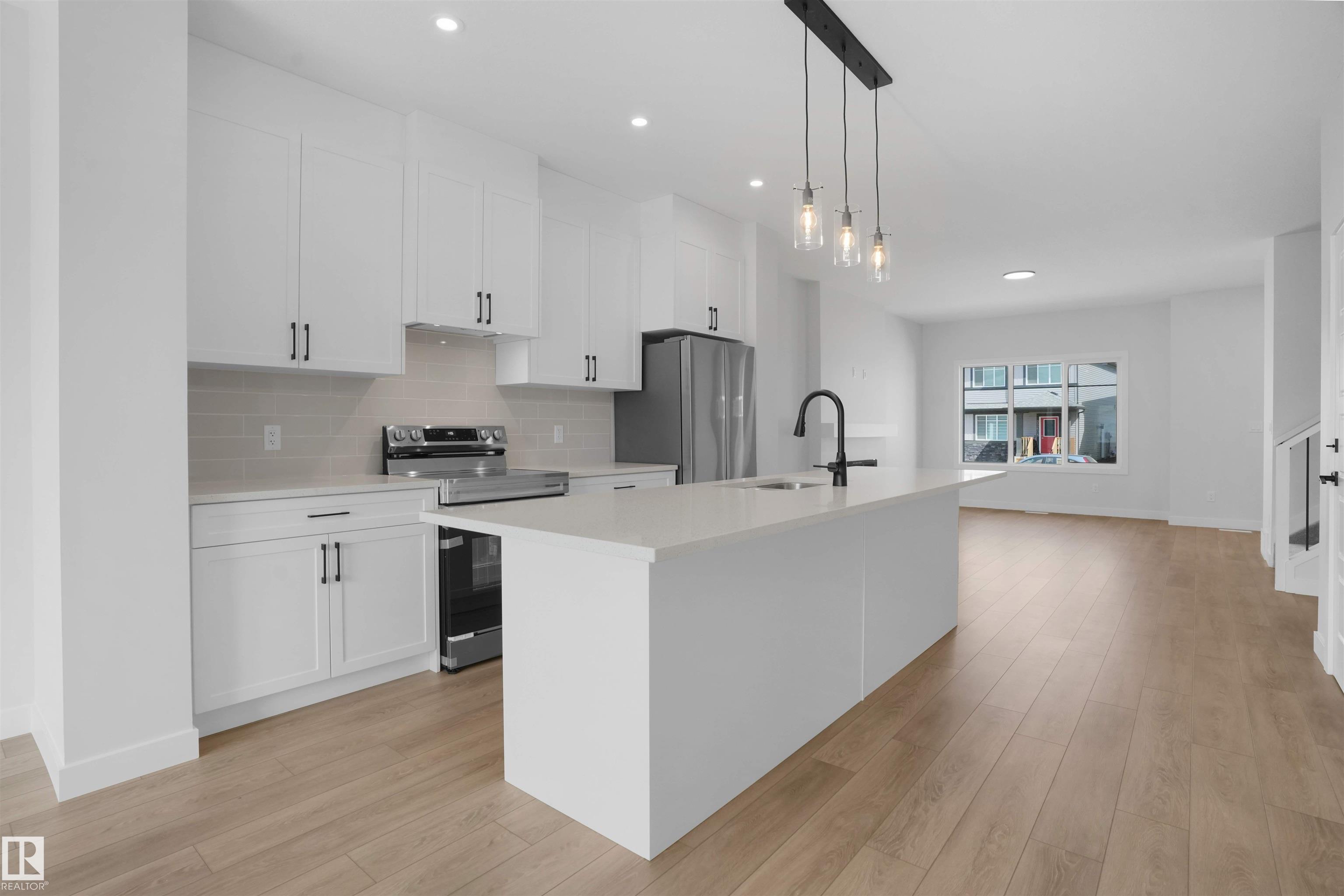 Photo 10 at 22519 88 Avenue NW, Rosenthal, Edmonton