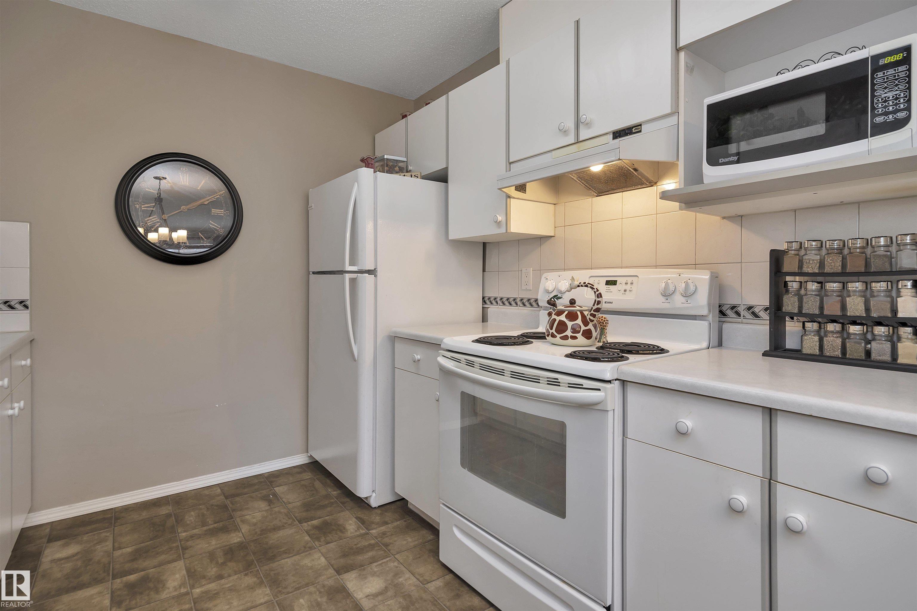 Photo 9 at 115 - 11511 130 Street NW, Inglewood, Edmonton