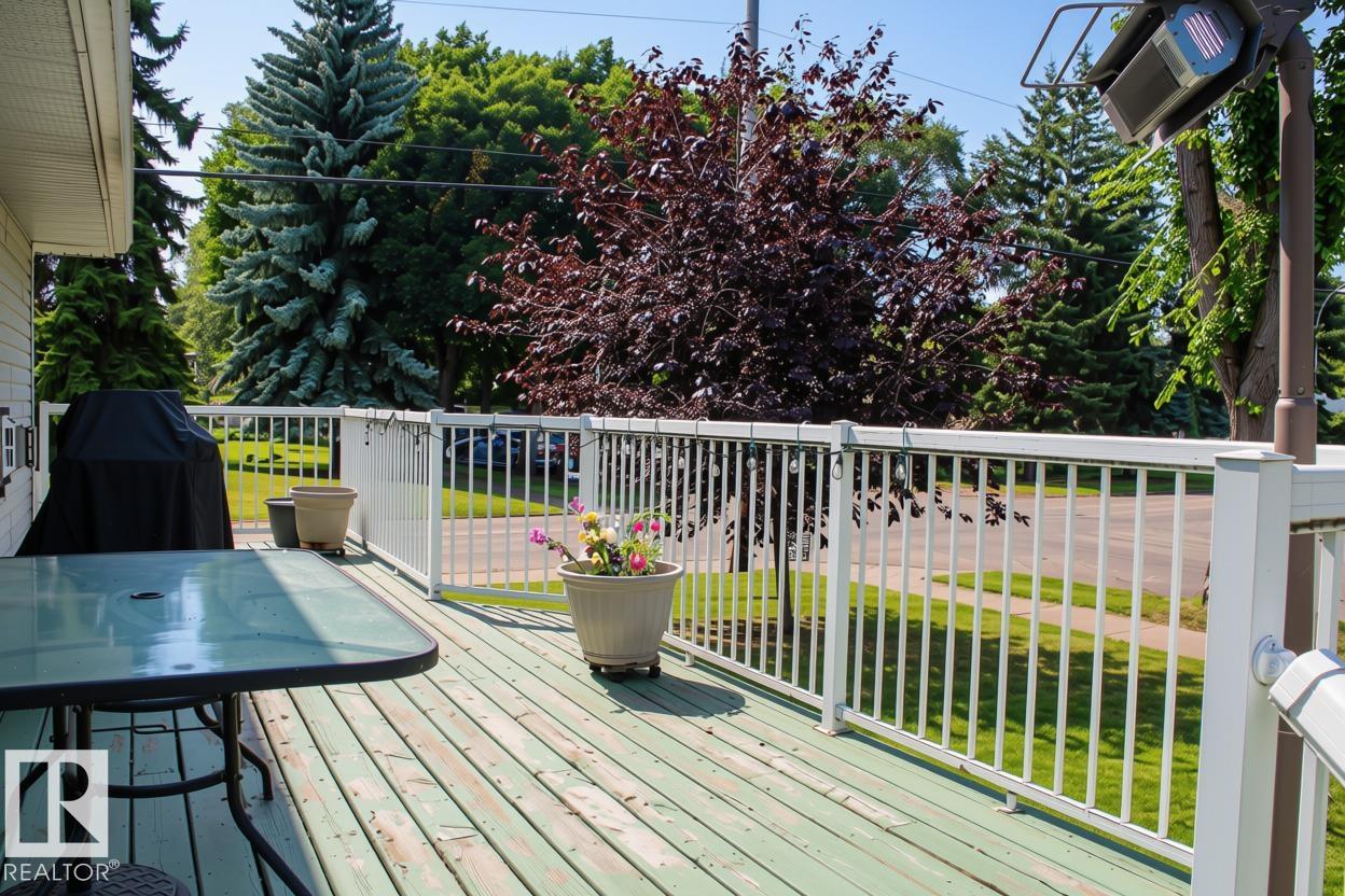 Photo 12 at 7703 104 Avenue NW, Forest Heights, Edmonton