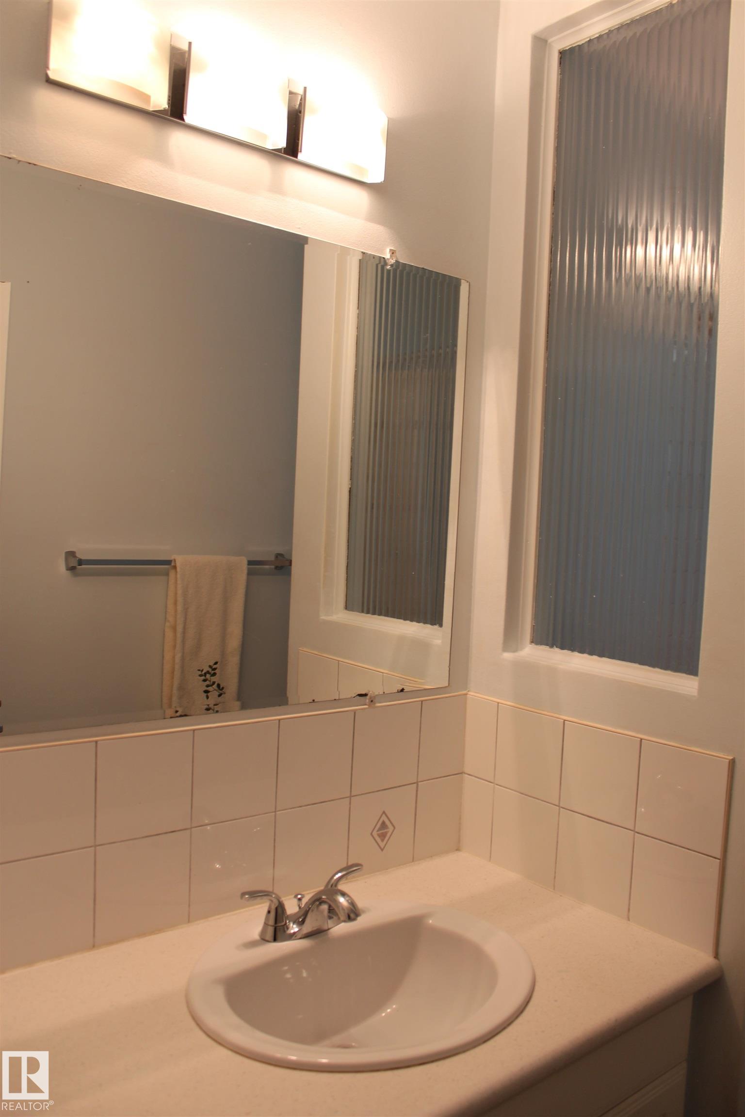 Photo 39 at 7703 104 Avenue NW, Forest Heights, Edmonton