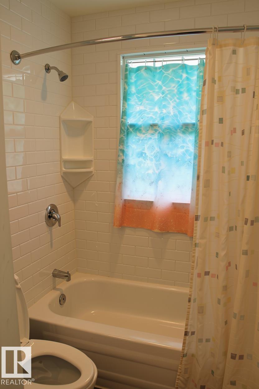 Photo 40 at 7703 104 Avenue NW, Forest Heights, Edmonton