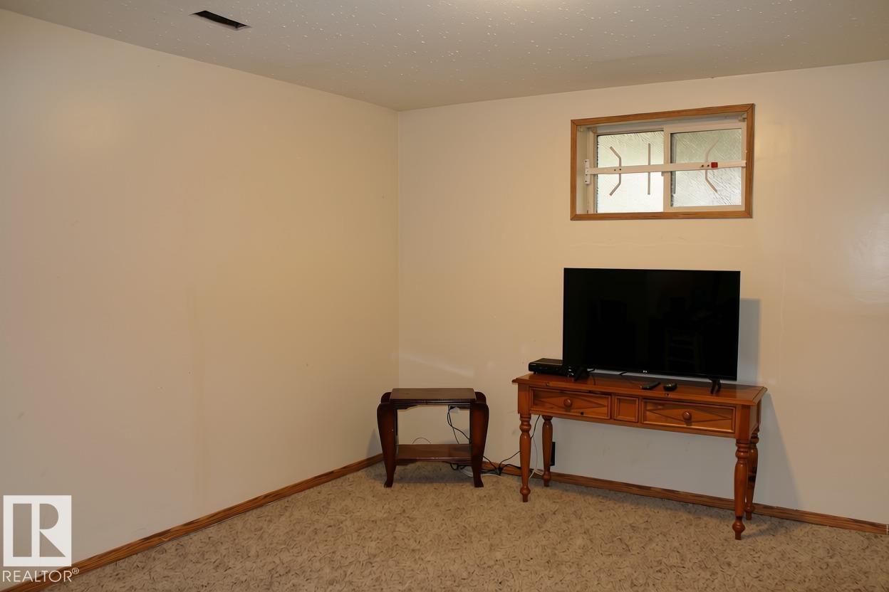 Photo 48 at 7703 104 Avenue NW, Forest Heights, Edmonton