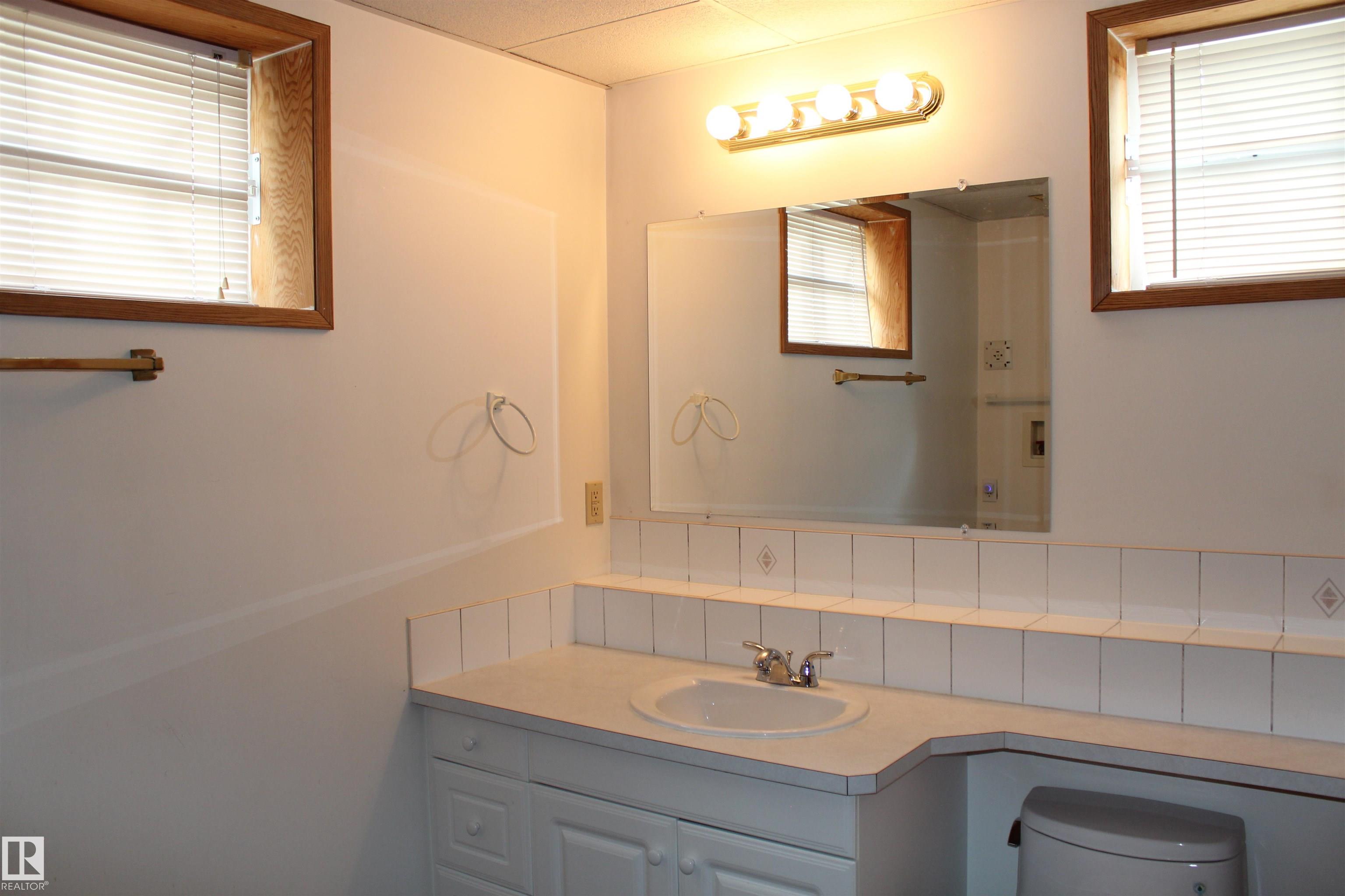 Photo 49 at 7703 104 Avenue NW, Forest Heights, Edmonton