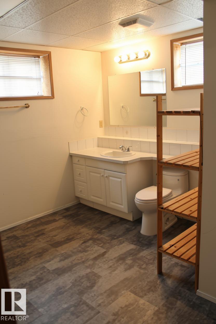 Photo 51 at 7703 104 Avenue NW, Forest Heights, Edmonton
