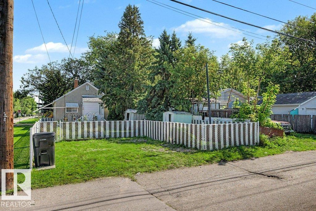 Listing photo thumbnail