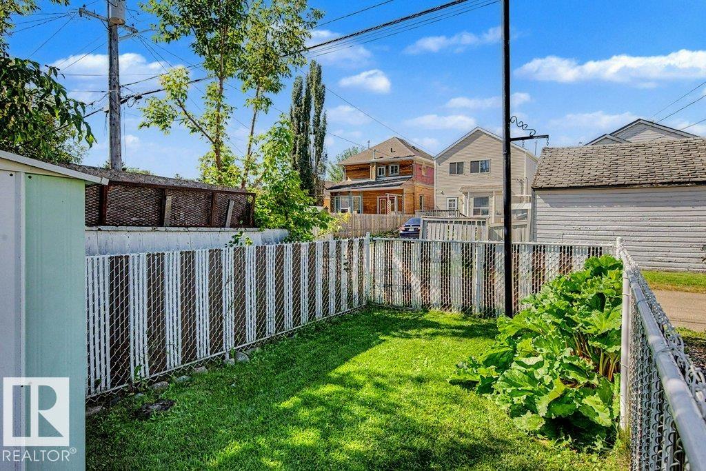 Listing photo thumbnail