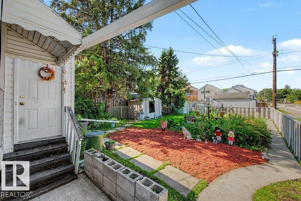 Listing photo thumbnail
