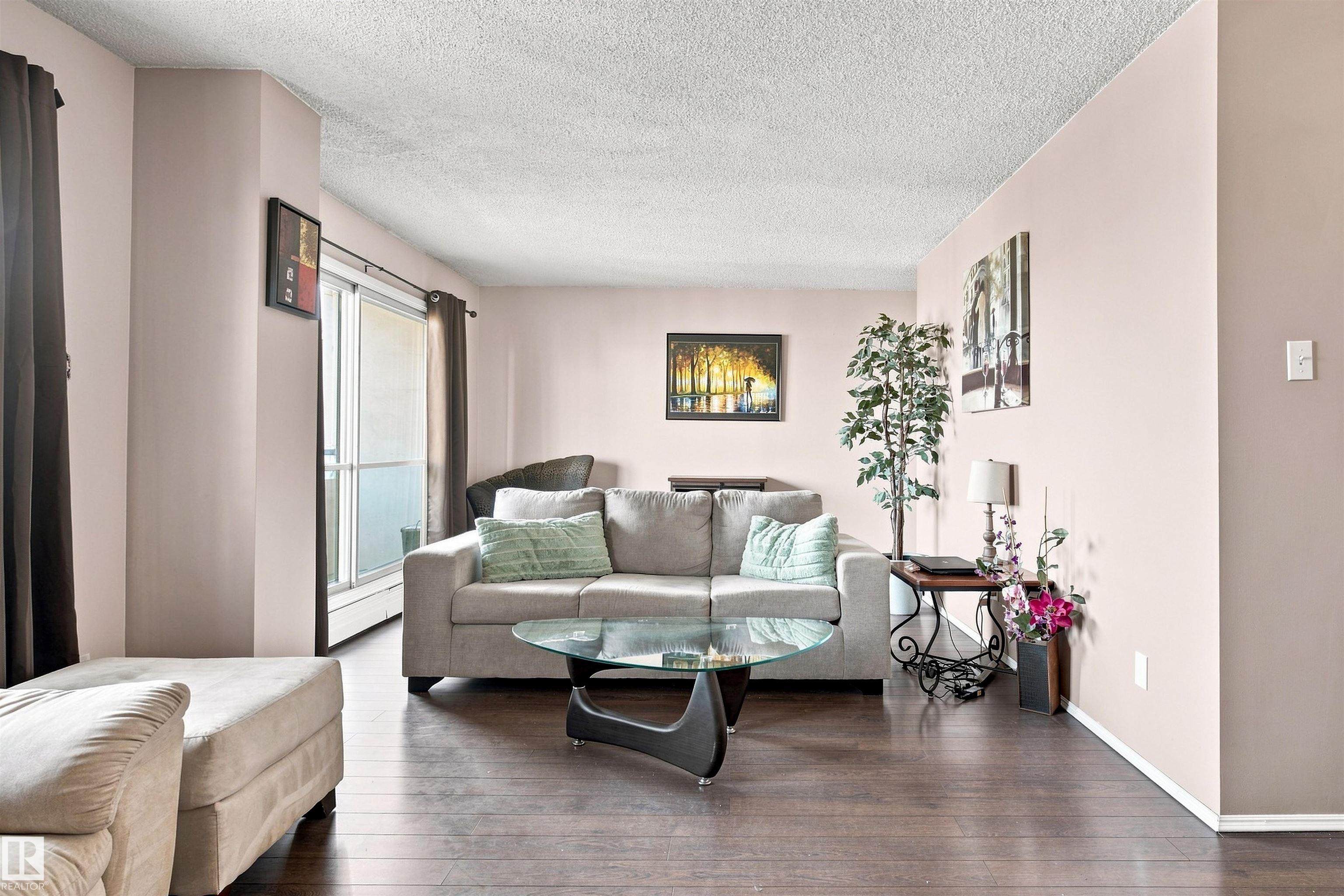 Photo 11 at 403 - 9725 106 Street NW, Downtown, Edmonton