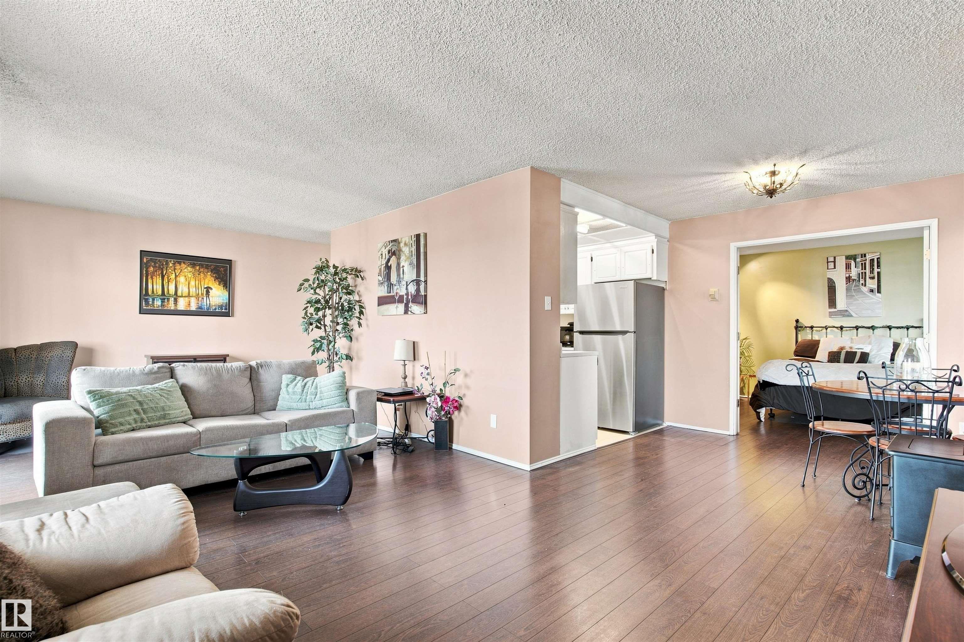 Photo 12 at 403 - 9725 106 Street NW, Downtown, Edmonton